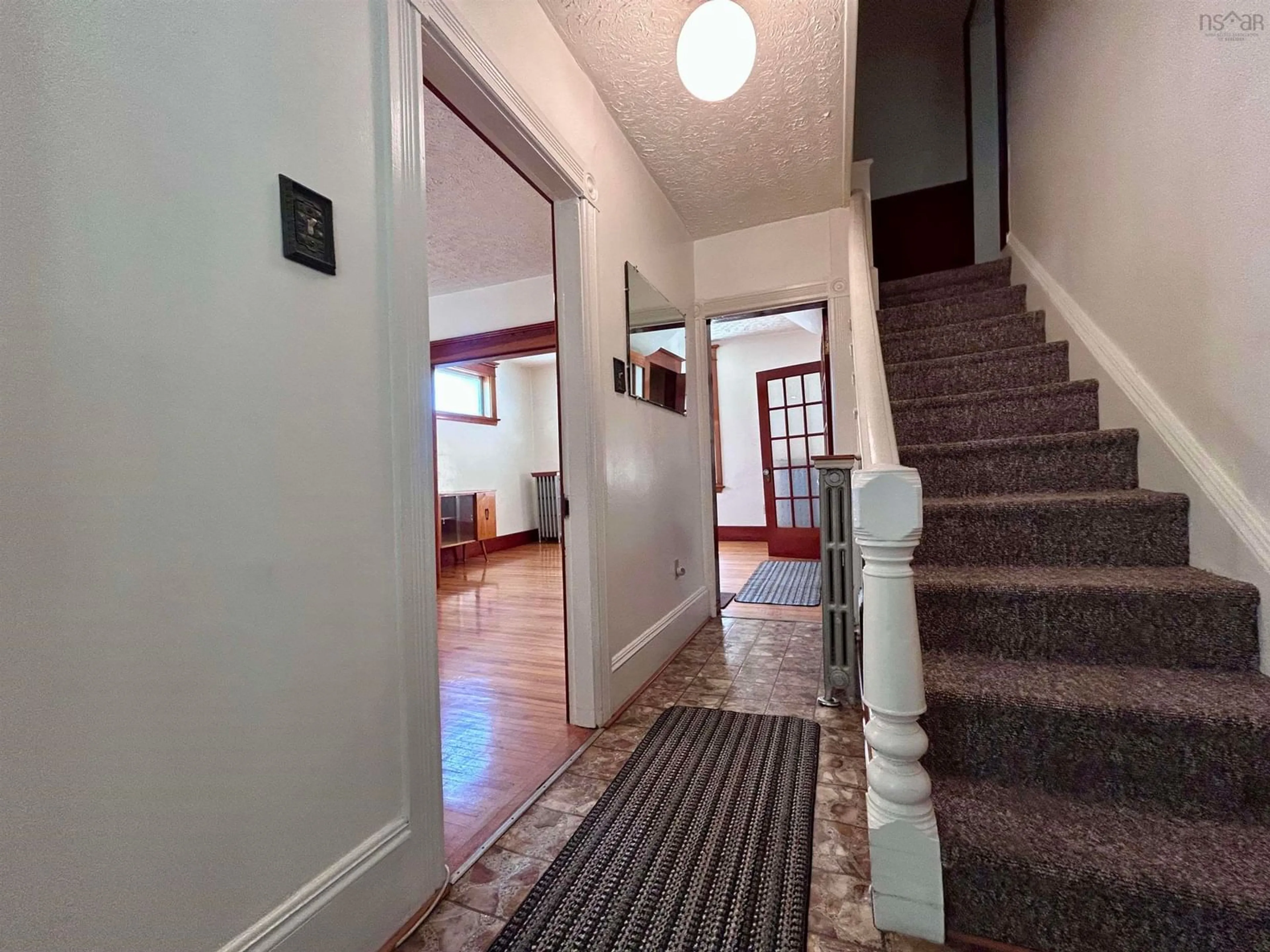Indoor foyer for Military Lane #39, New Glasgow Nova Scotia B2H 2C9