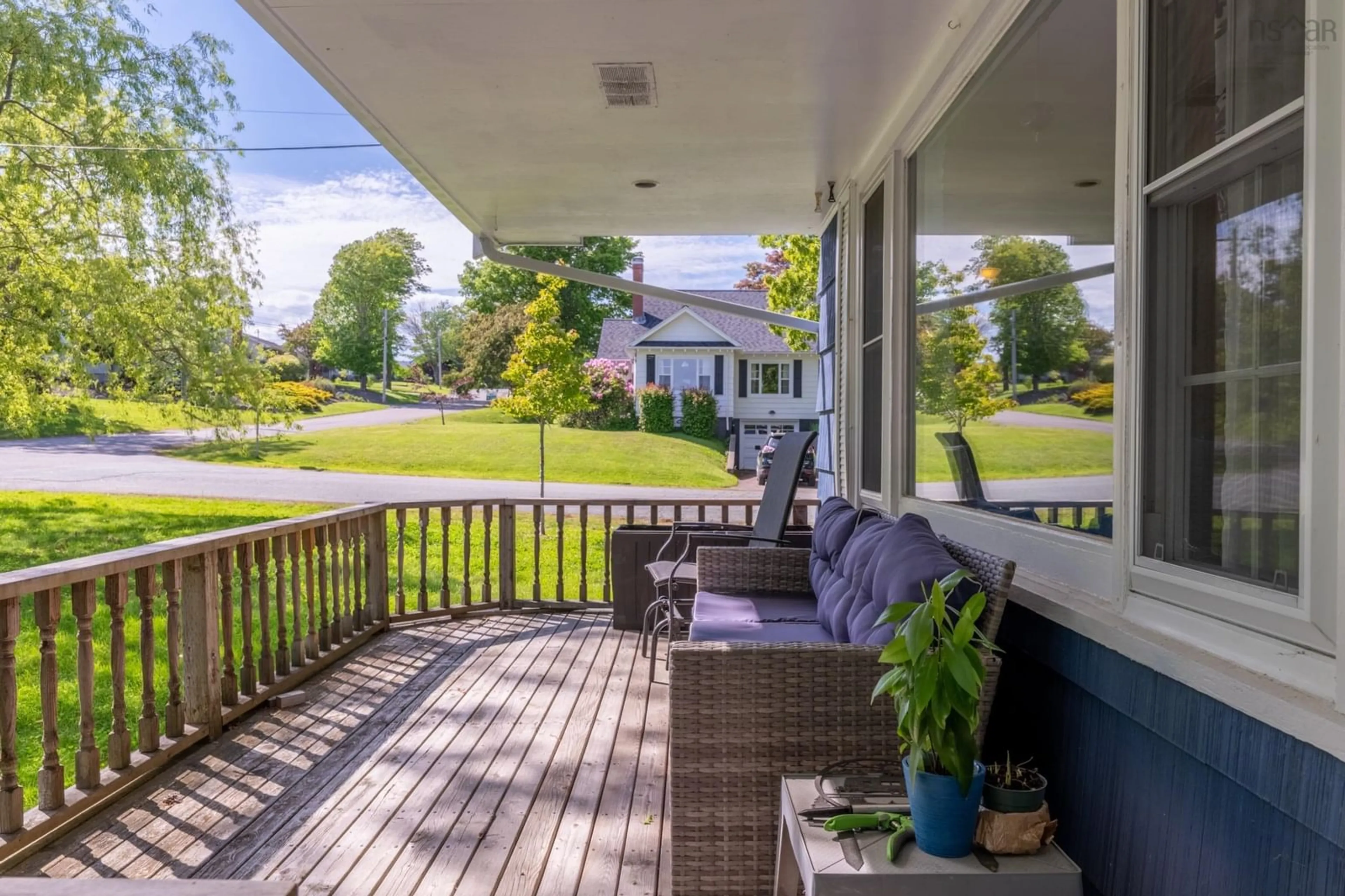 Patio, street for 110 Brook St, Lunenburg Nova Scotia B0J 2C0