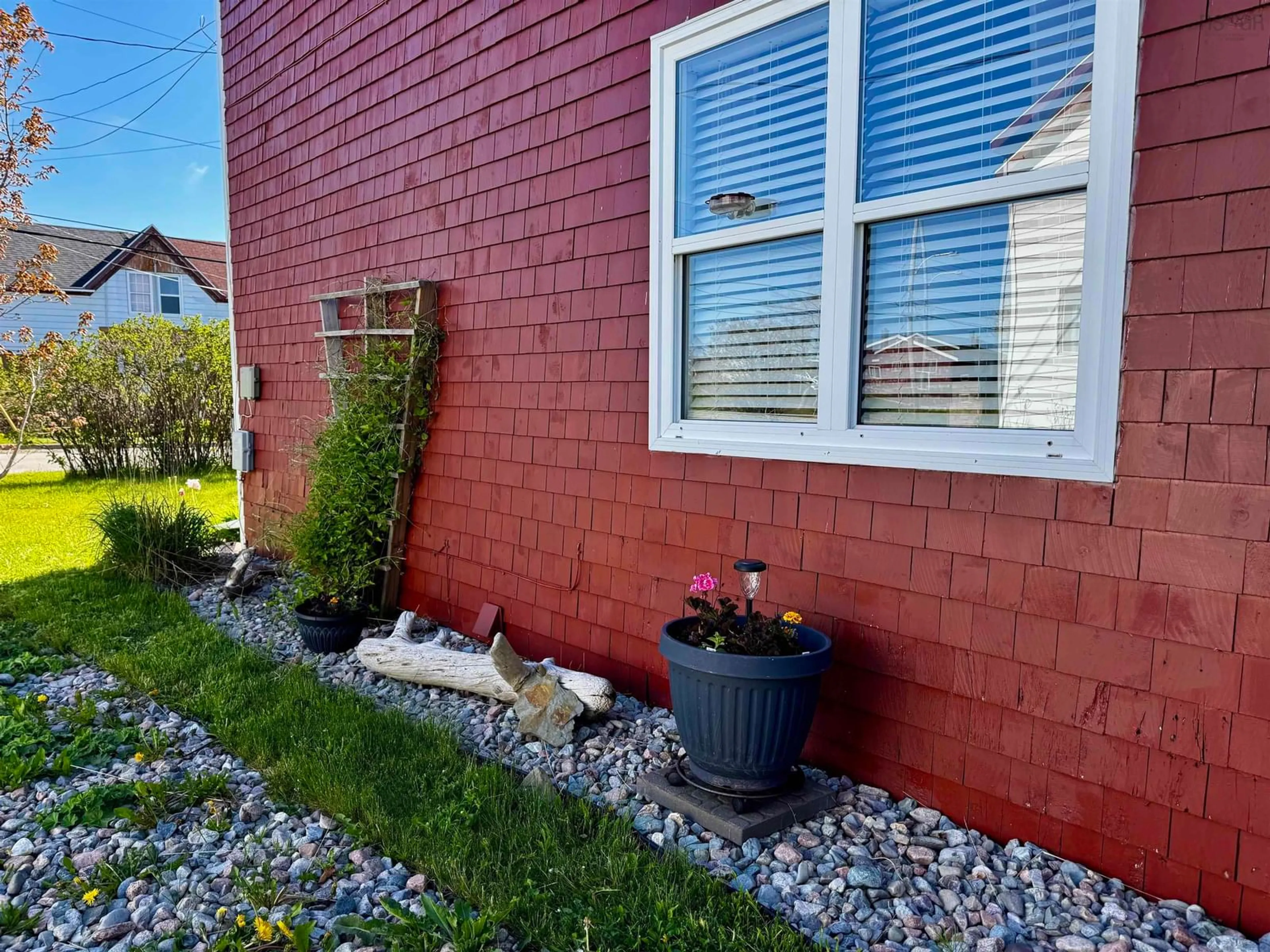 Home with brick exterior material, street for 134 Centre Ave, Donkin Nova Scotia B1A 6N6
