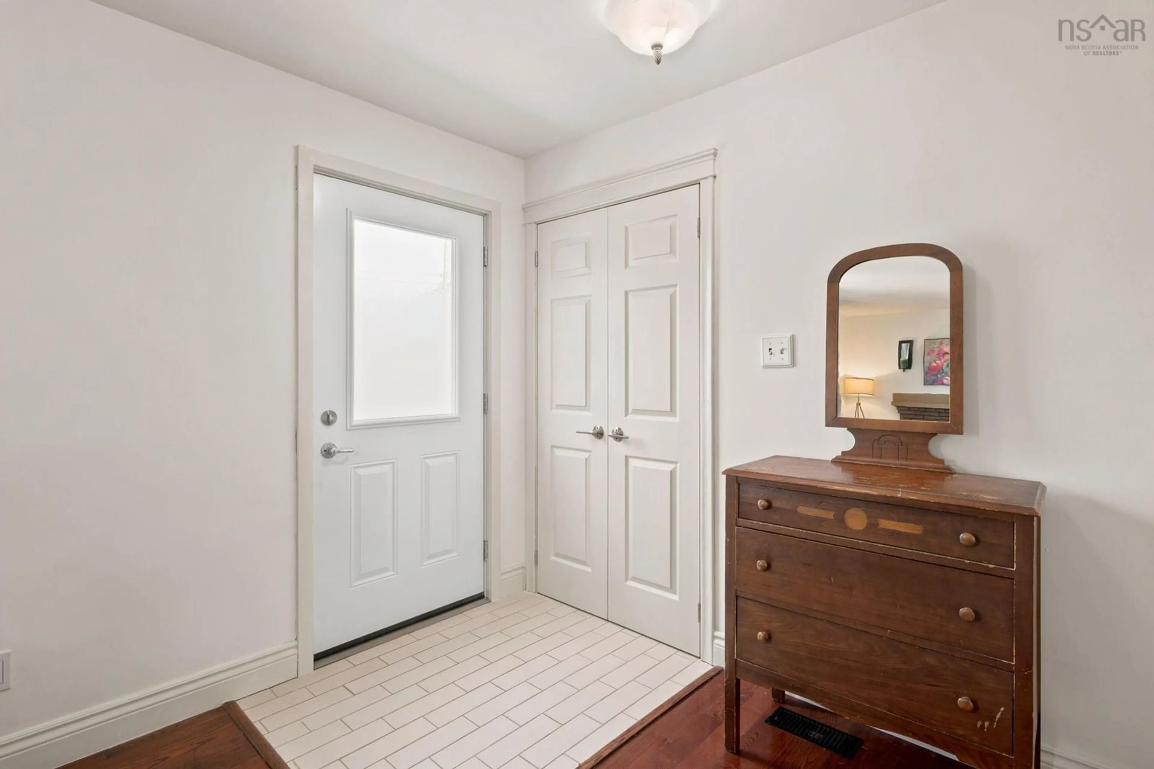 Indoor entryway for 36 Fader St, Dartmouth Nova Scotia B2X 1P5