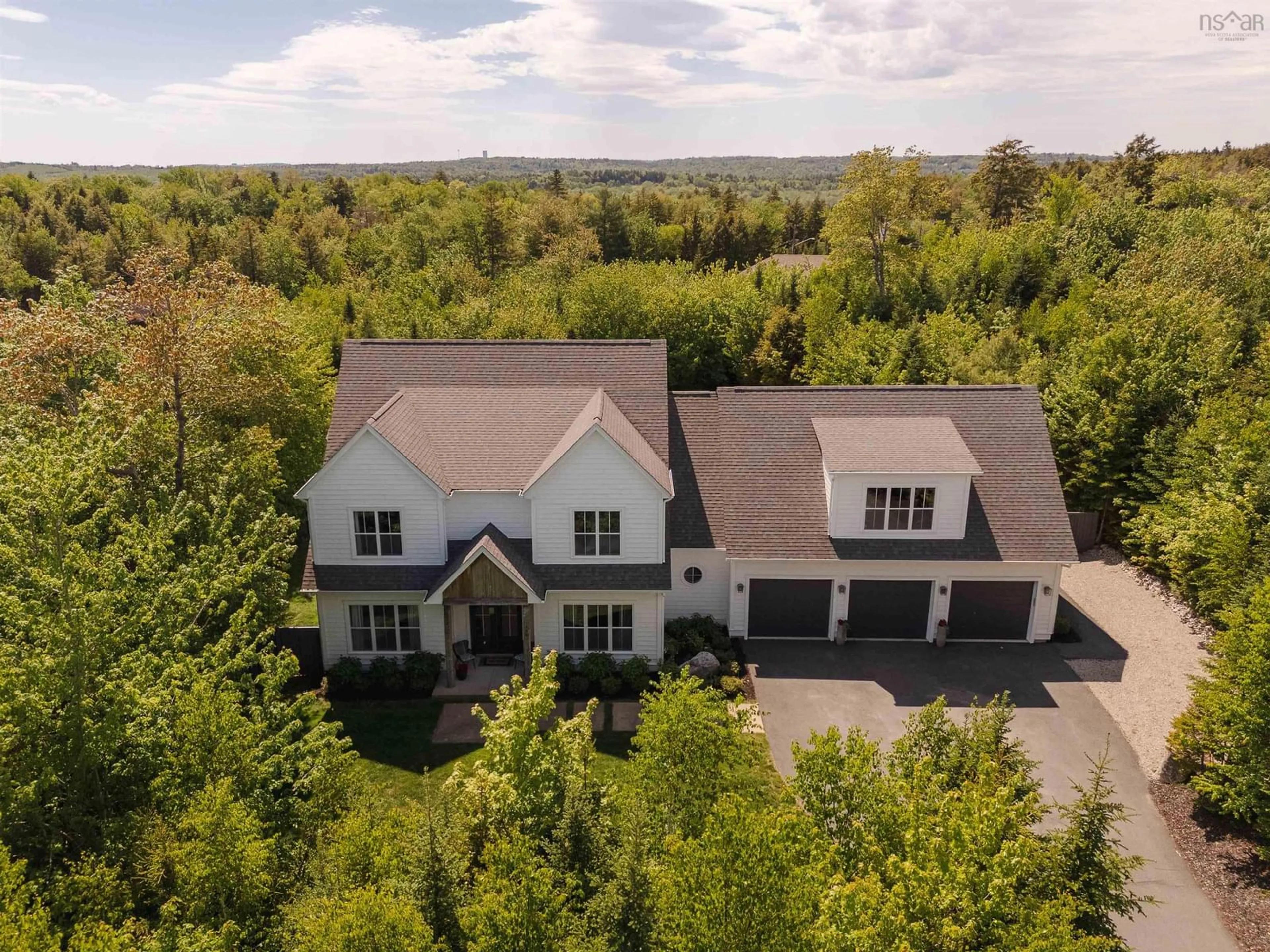 A pic from outside/outdoor area/front of a property/back of a property/a pic from drone, unknown for 571 Duart Ave, Fall River Nova Scotia B2T 0L7