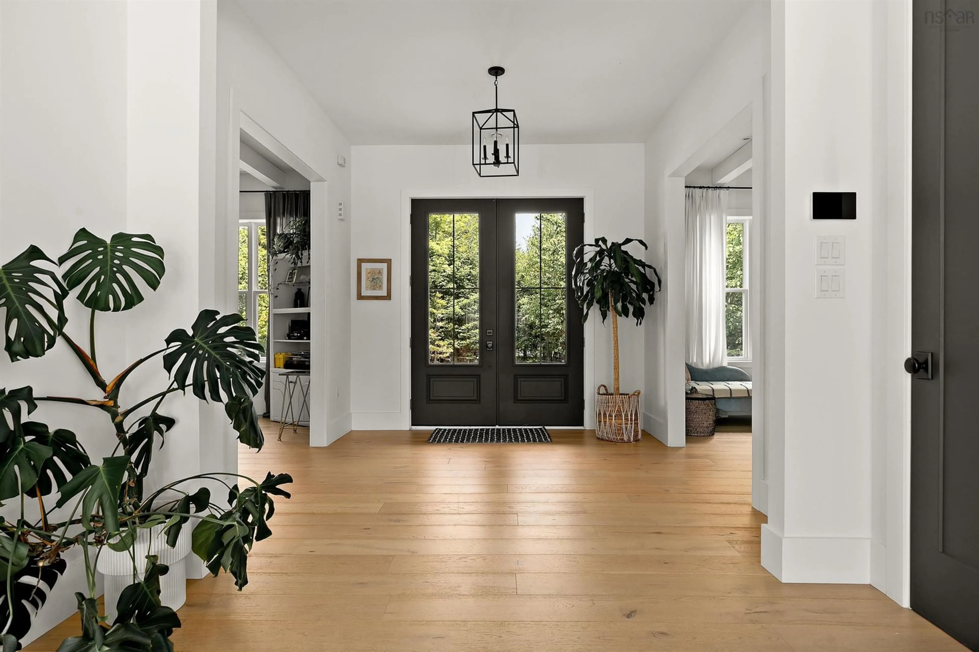 Indoor entryway for 571 Duart Ave, Fall River Nova Scotia B2T 0L7