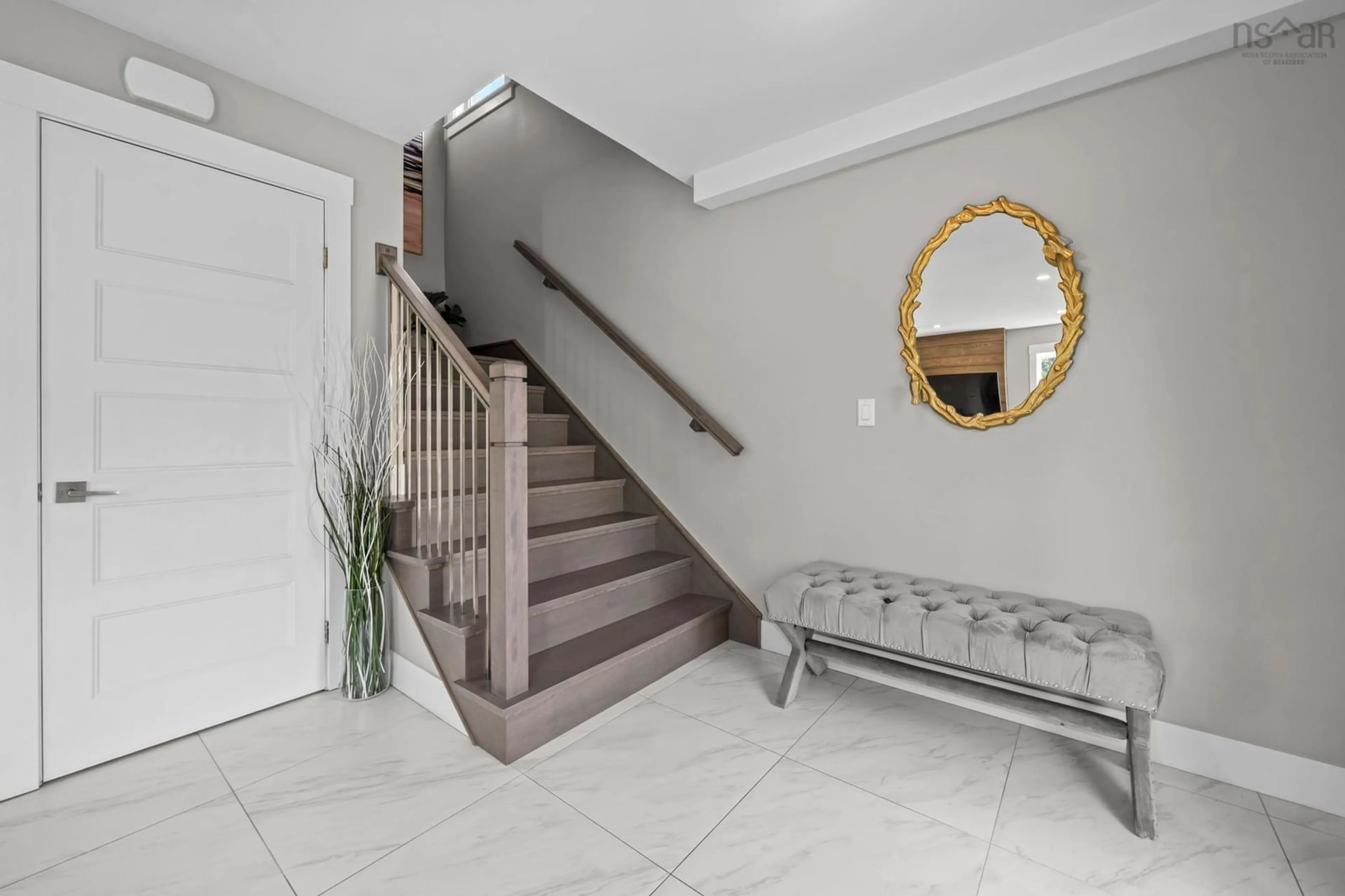 Indoor foyer for 42 Sam Cres, Elmsdale Nova Scotia B2S 0B6
