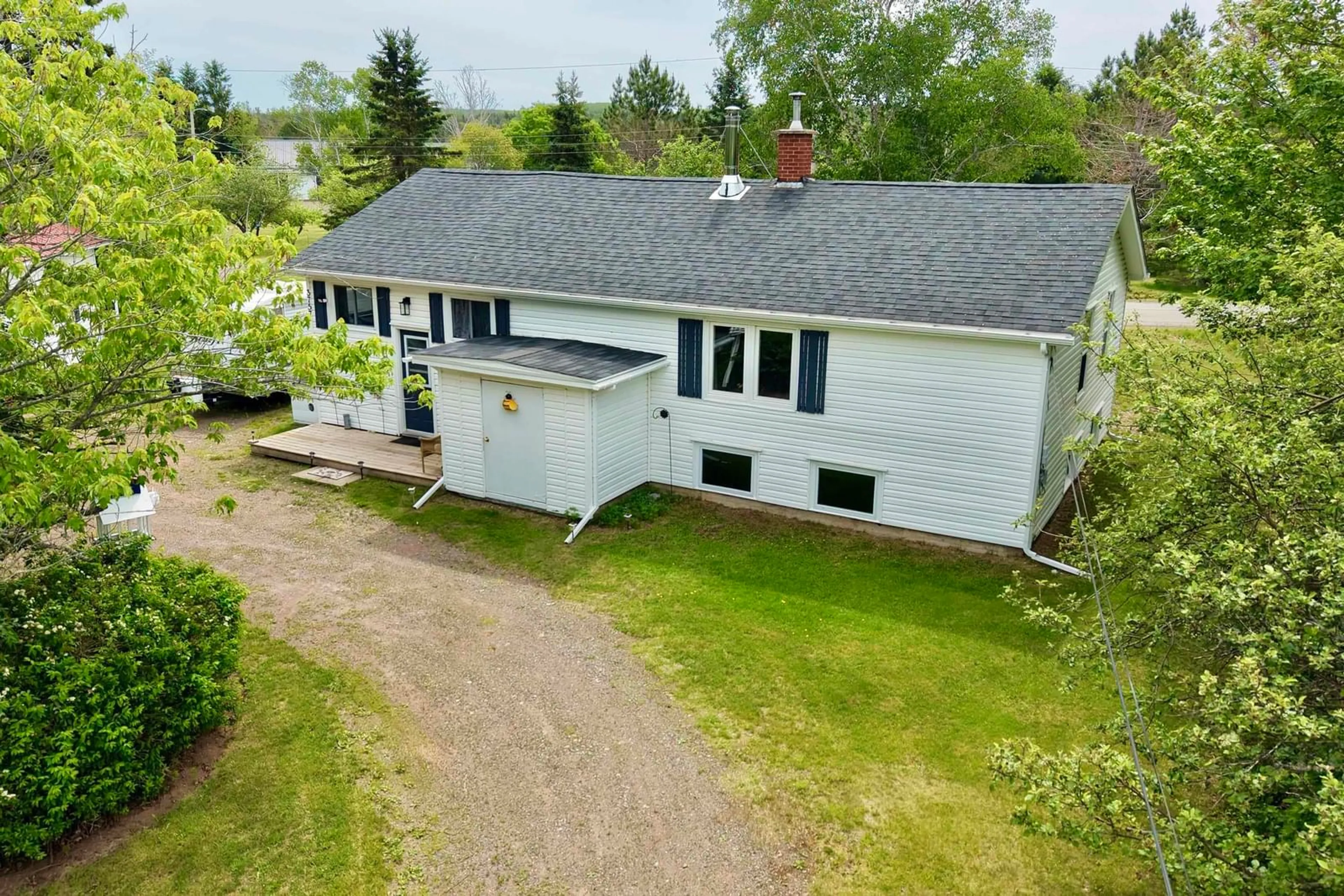 A pic from outside/outdoor area/front of a property/back of a property/a pic from drone, building for 3757 Eastern Ave, Parrsboro Nova Scotia B0M 1S0