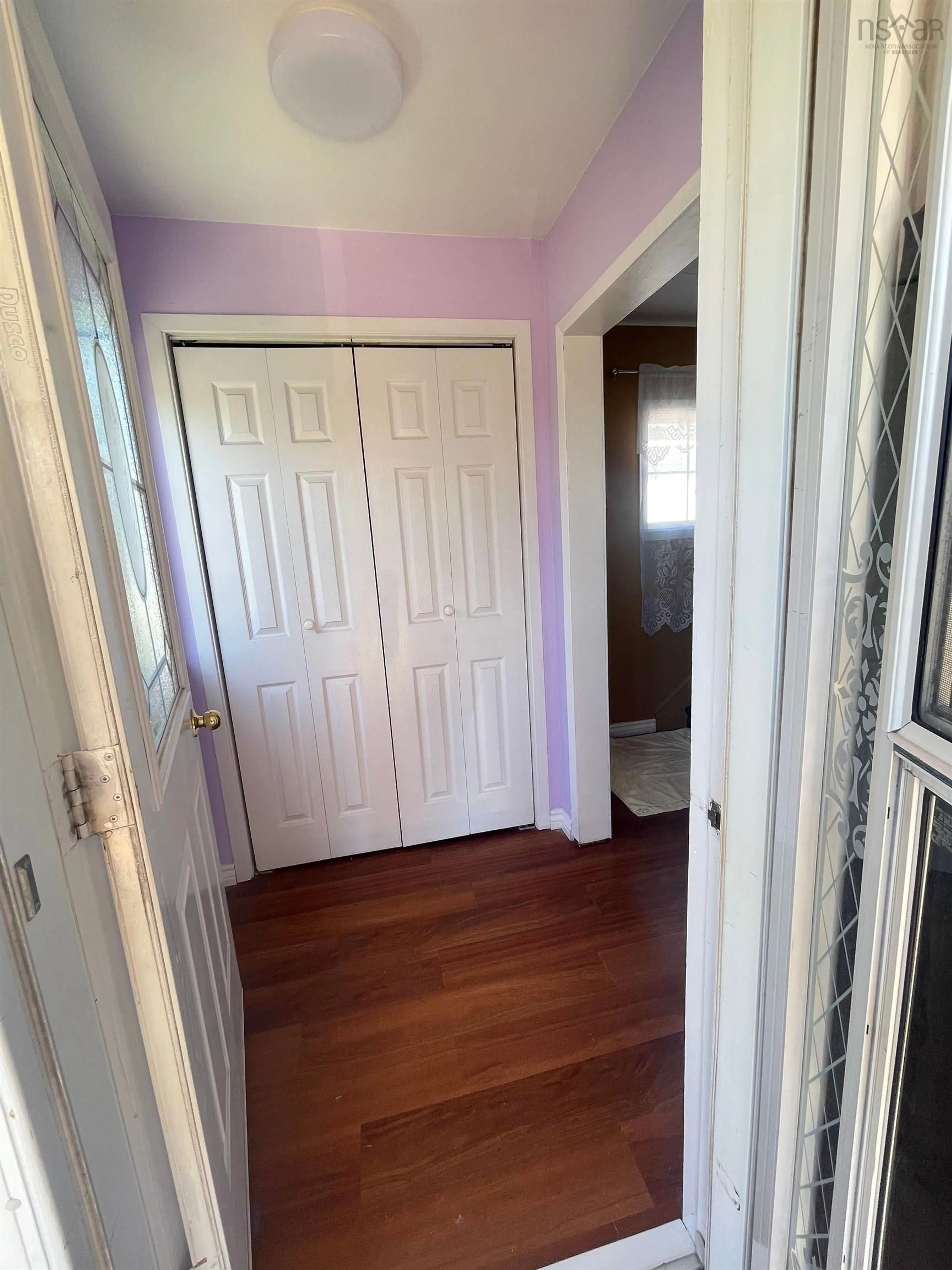 Indoor entryway for 4351 New Waterford Highway, New Waterford Nova Scotia B1H 2E1
