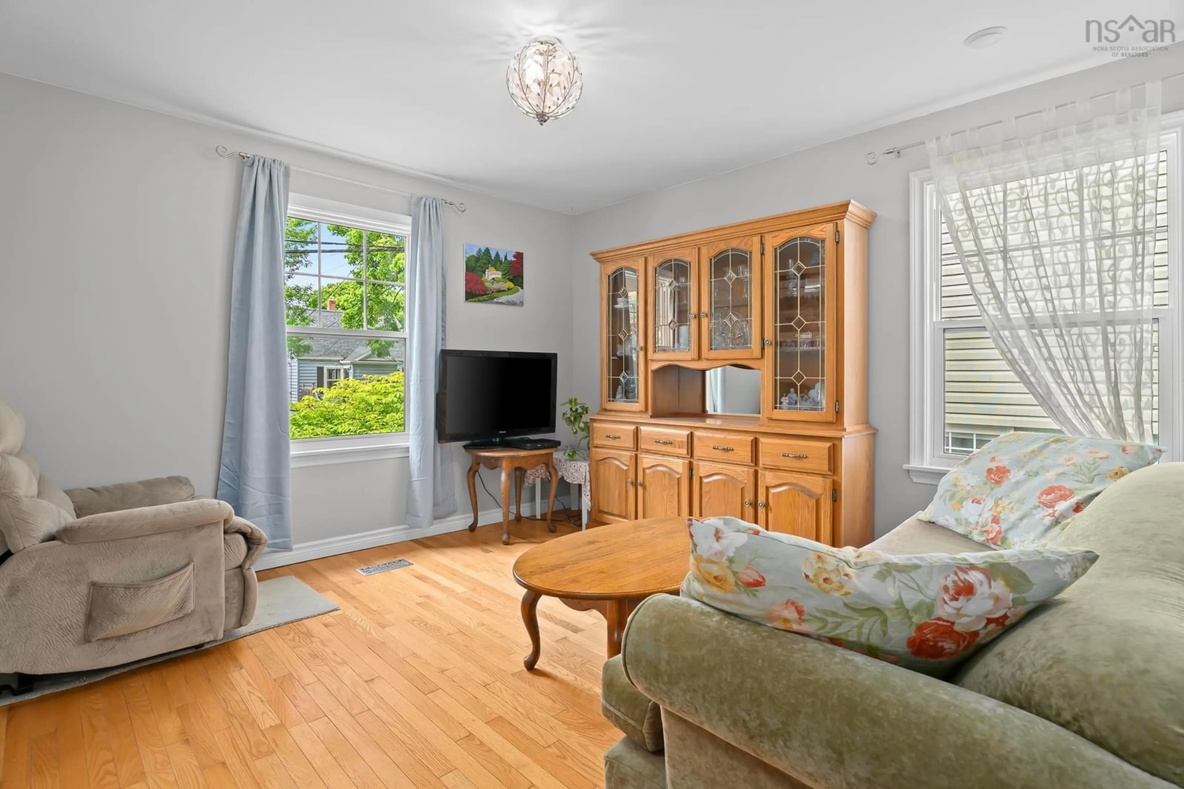 Living room with furniture, unknown for 6474 Roslyn Road, Halifax Nova Scotia B3L 2M7