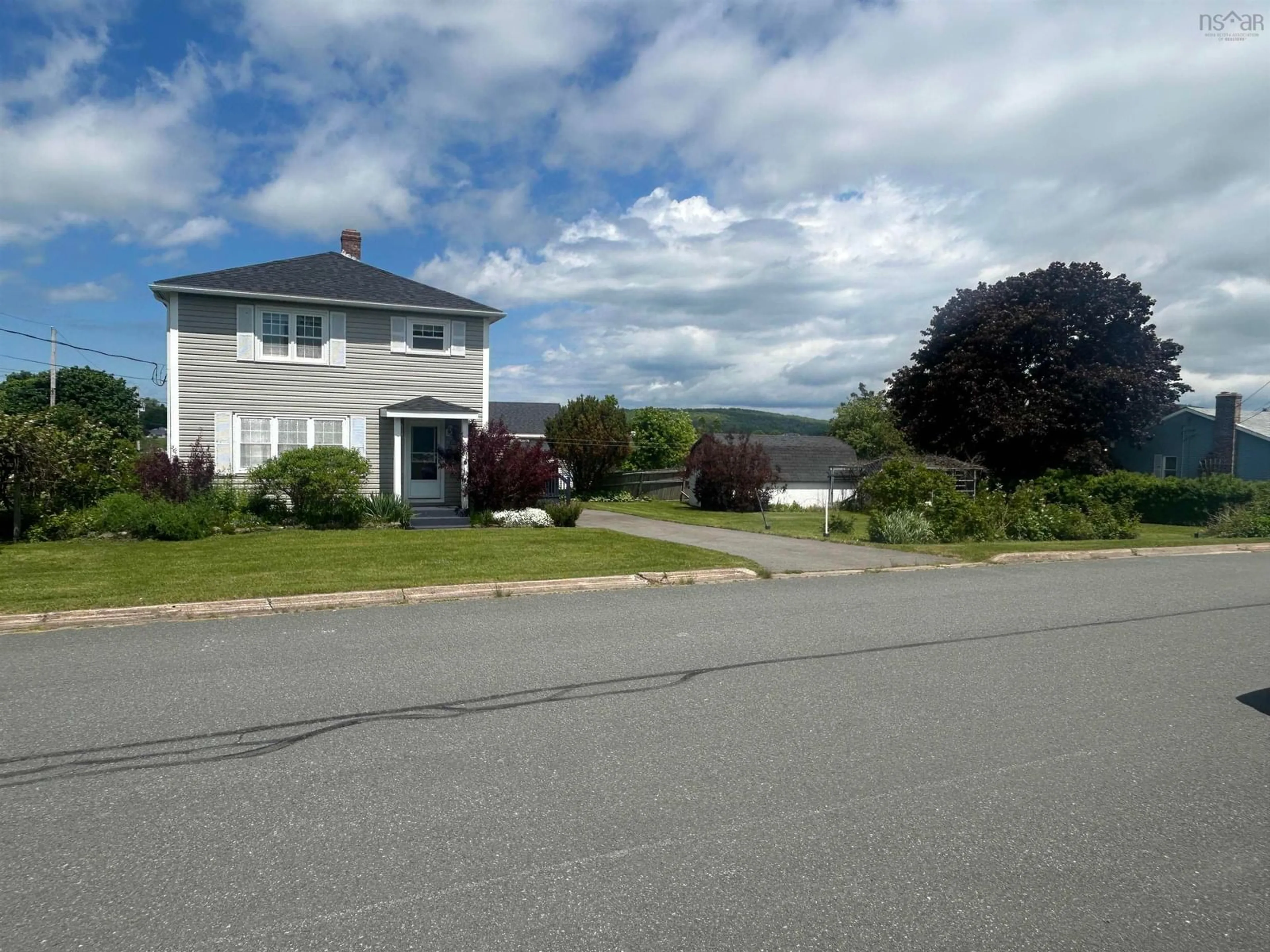 A pic from outside/outdoor area/front of a property/back of a property/a pic from drone, unknown for 68 Mackinnon Street, Antigonish Nova Scotia B2G 1M3