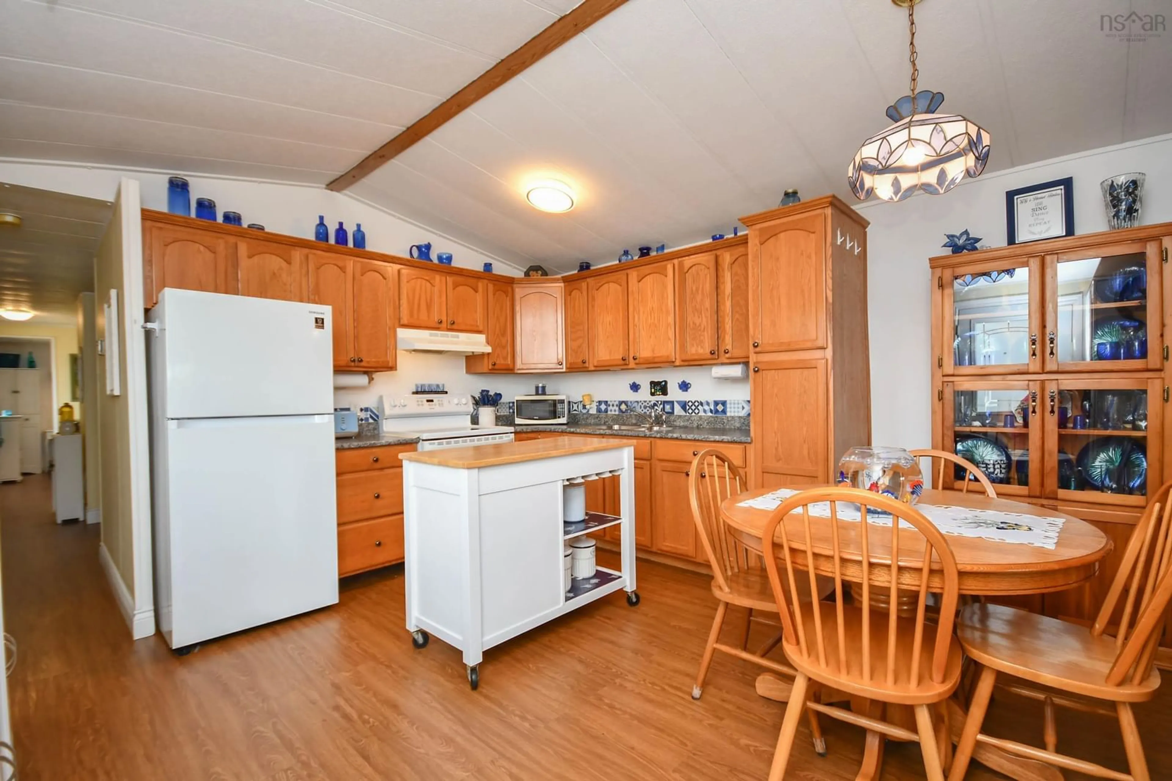 Standard kitchen, unknown for 1526 Woodbine Dr, Beaver Bank Nova Scotia B4E 2M9
