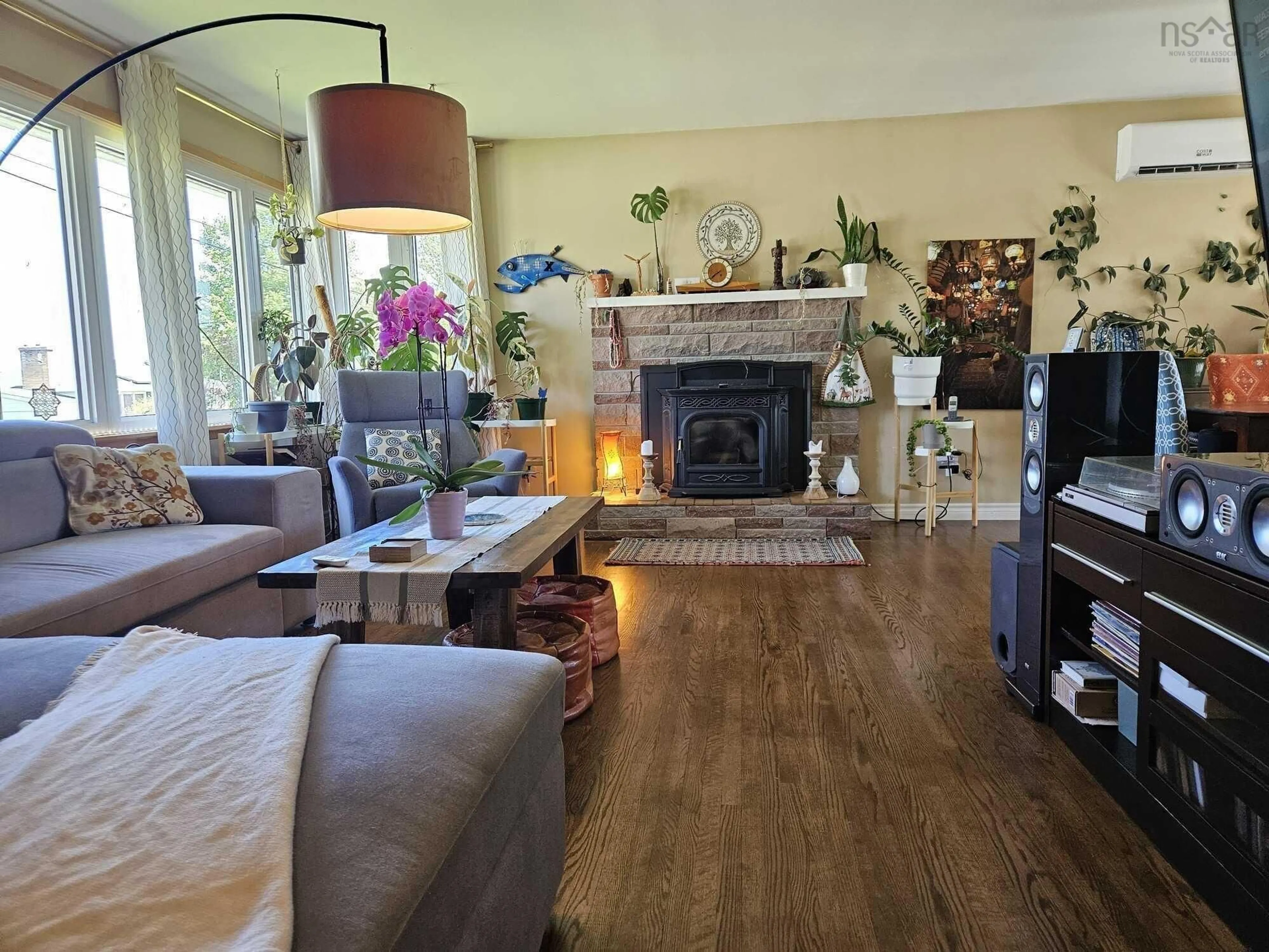 Living room with furniture, wood/laminate floor for 412 Dunbar Ave, New Glasgow Nova Scotia B2H 1W1