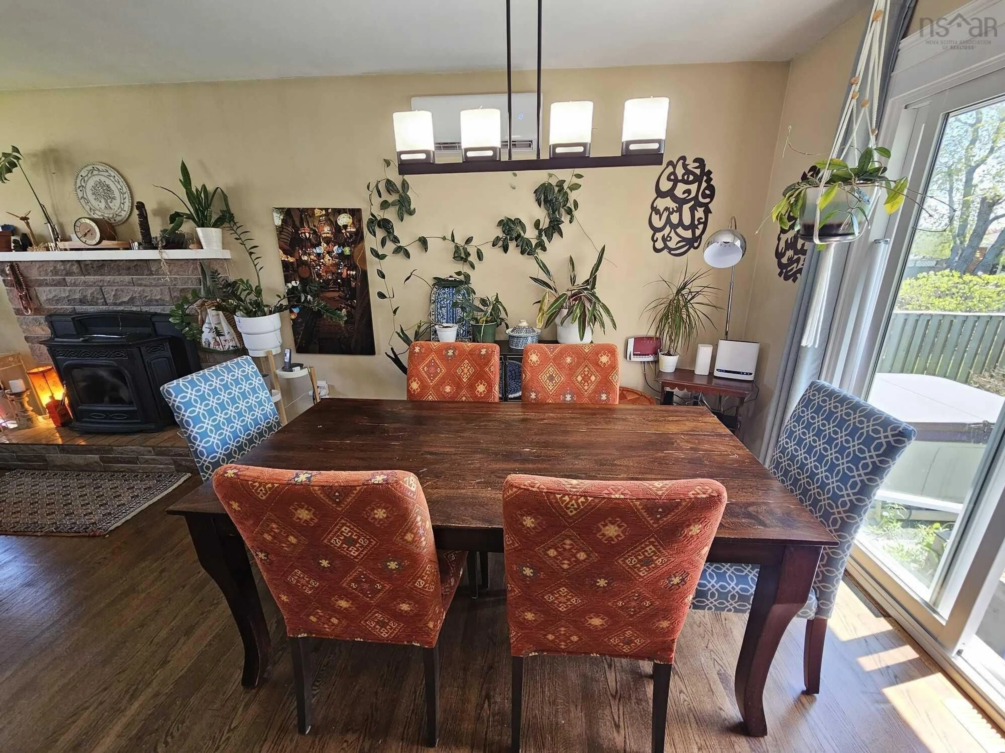 Dining room, wood/laminate floor for 412 Dunbar Ave, New Glasgow Nova Scotia B2H 1W1