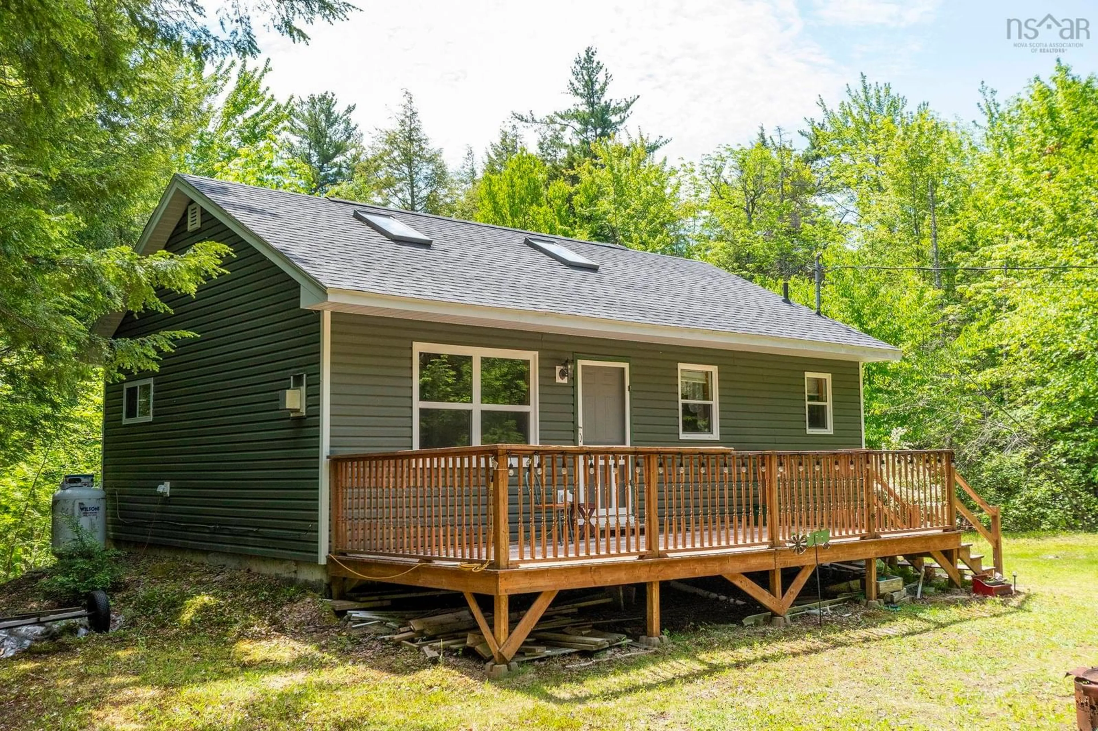 Home with vinyl exterior material, unknown for 189 Madashak Rd, Mahone Bay Nova Scotia B0J 2E0