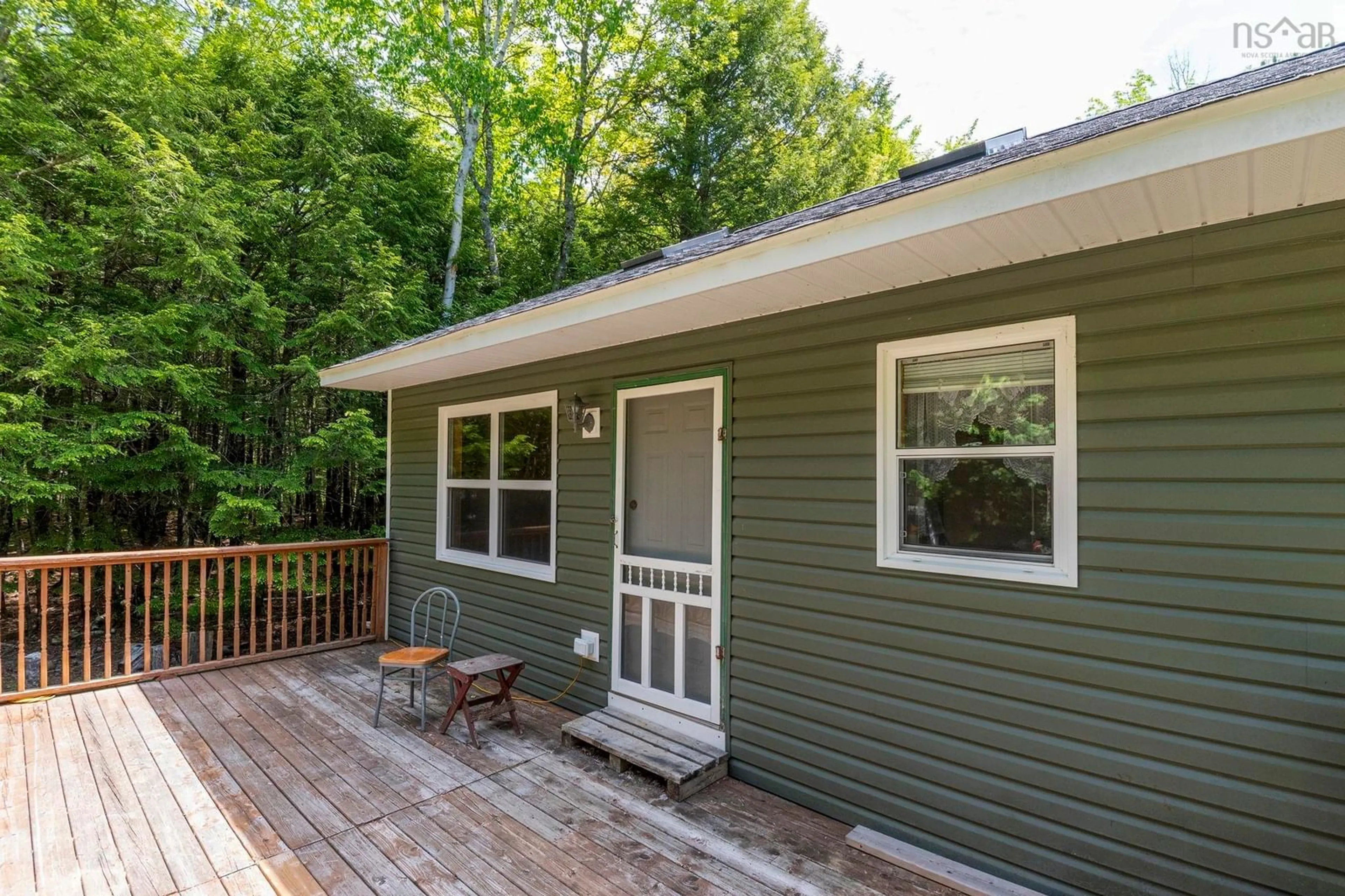 Home with vinyl exterior material, unknown for 189 Madashak Rd, Mahone Bay Nova Scotia B0J 2E0