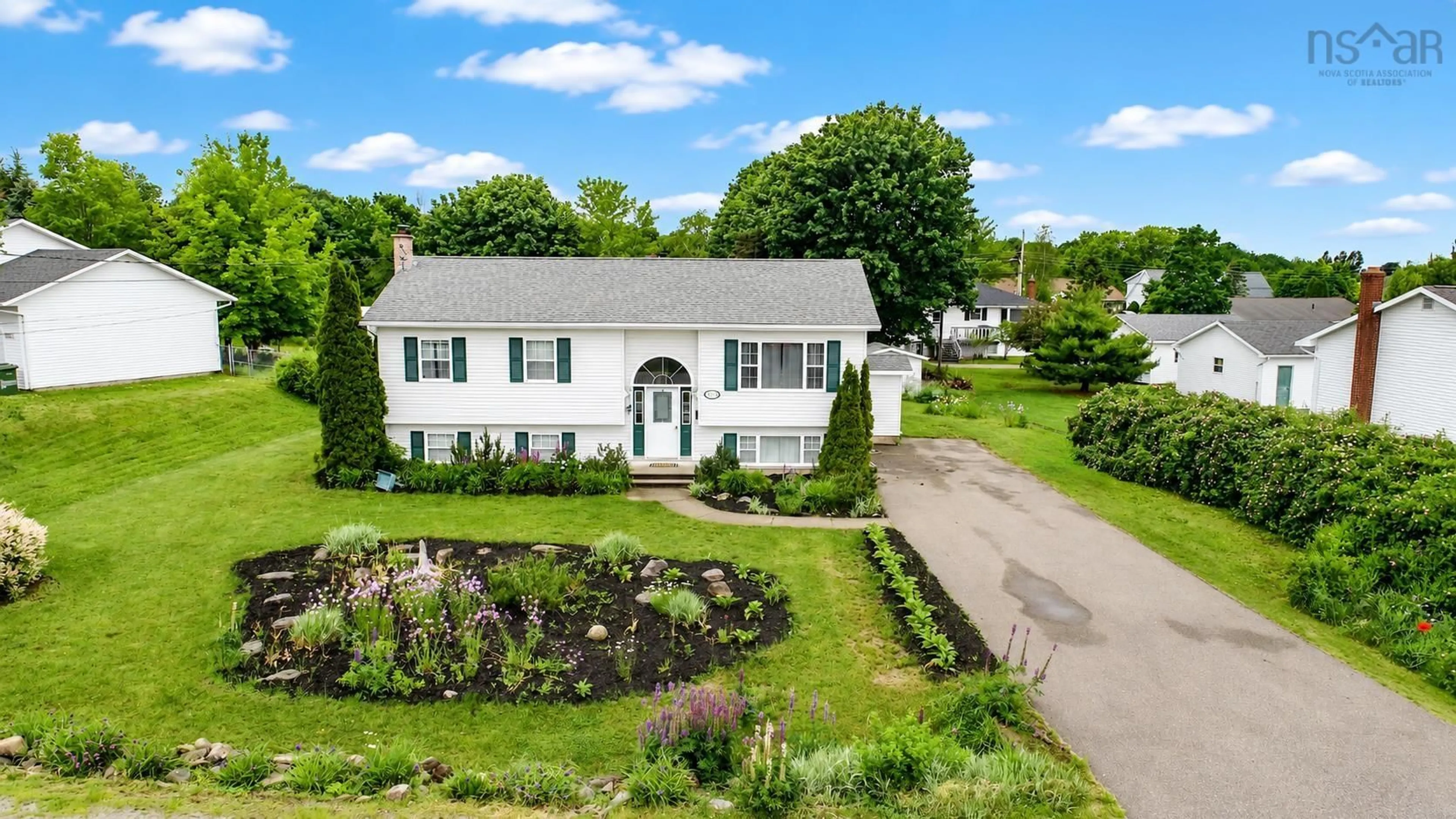 A pic from outside/outdoor area/front of a property/back of a property/a pic from drone, street for 1030 Club Crescent ,New Minas, New Minas Nova Scotia B4N 4Z5