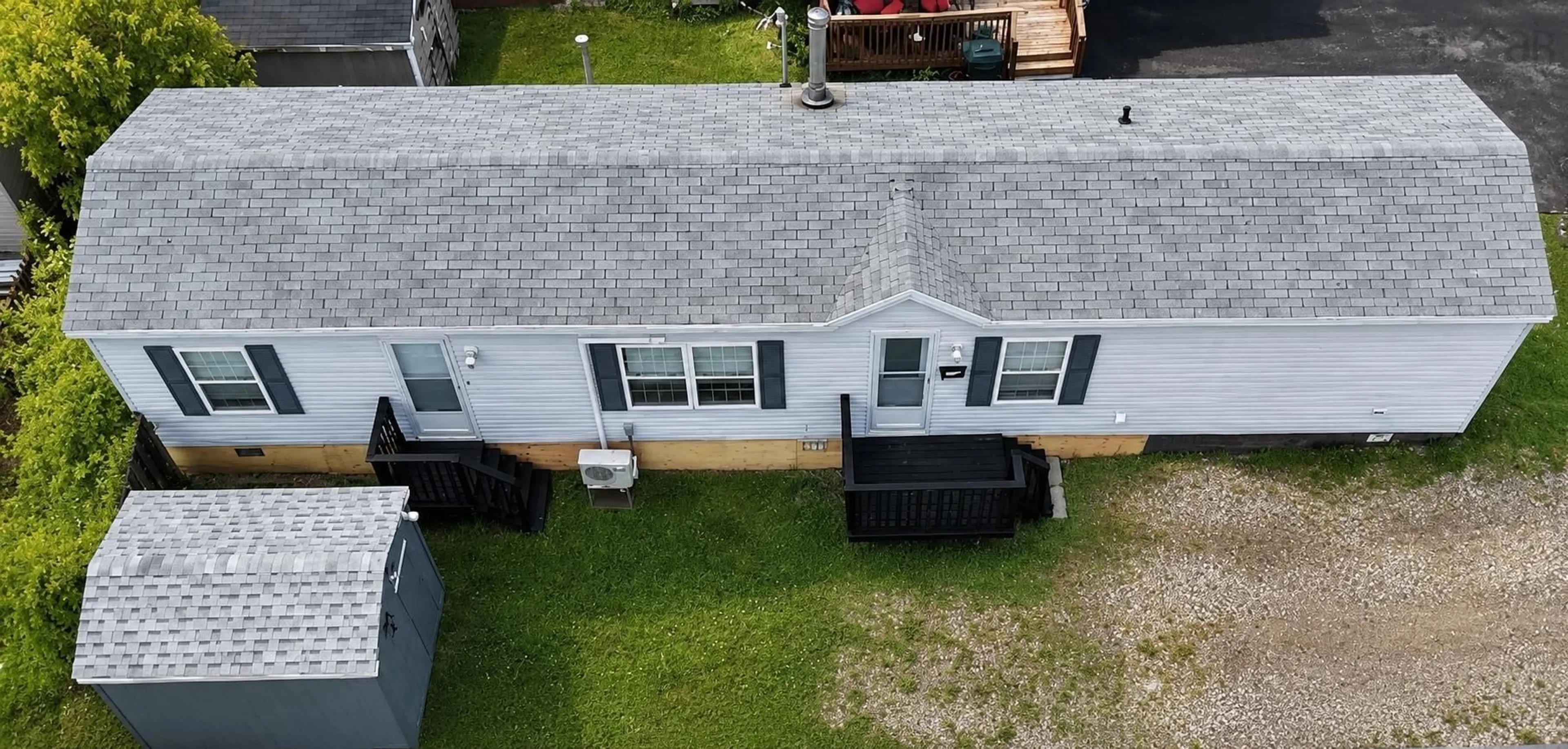 A pic from outside/outdoor area/front of a property/back of a property/a pic from drone, building for 4 Fourth Ave, Sydney Nova Scotia B1P 7A3