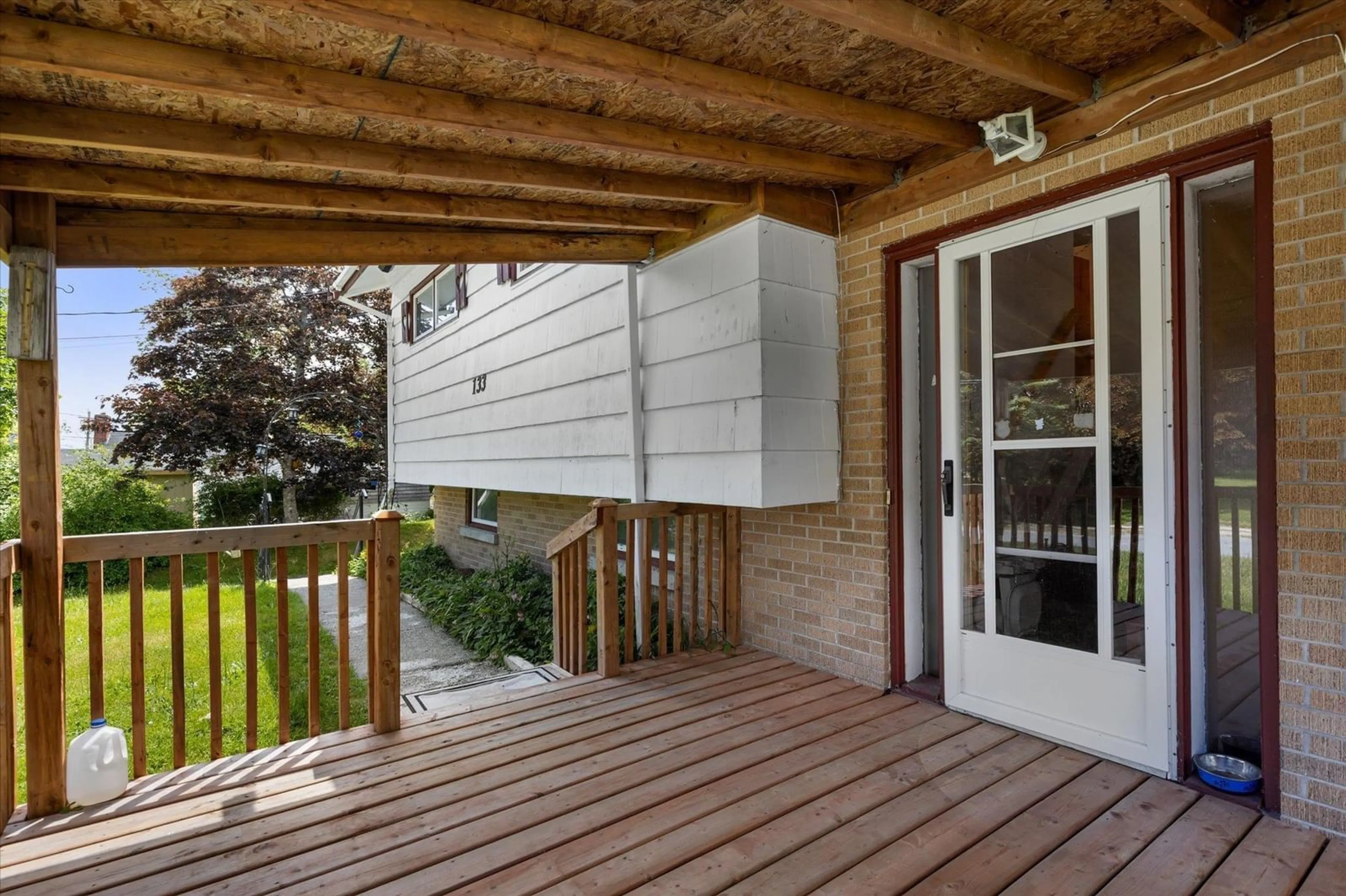 Patio, street for 133 Hammond St, Shelburne Nova Scotia B0T 1W0