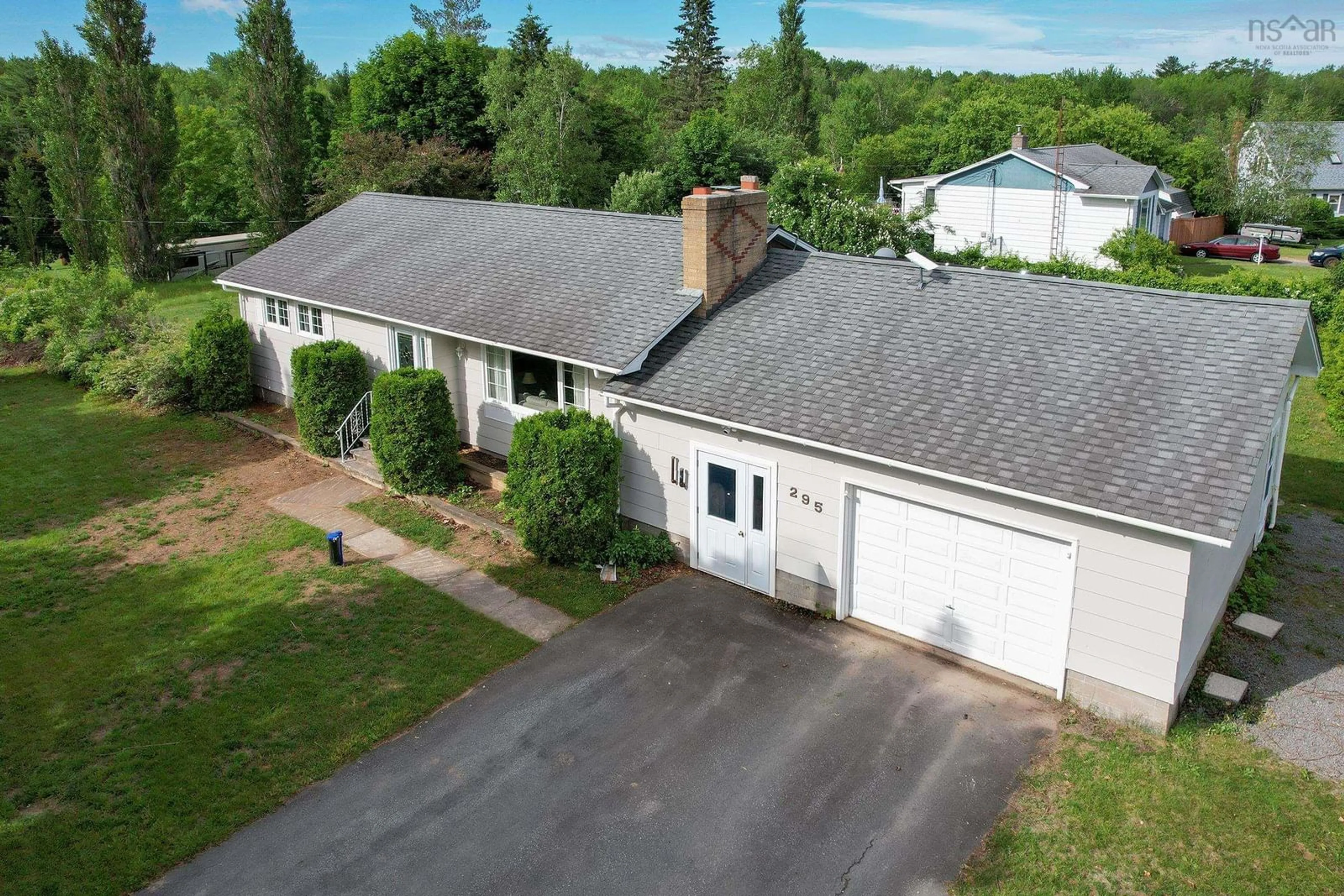A pic from outside/outdoor area/front of a property/back of a property/a pic from drone, street for 295 Nictaux Rd, Nictaux Nova Scotia B0S 1P0
