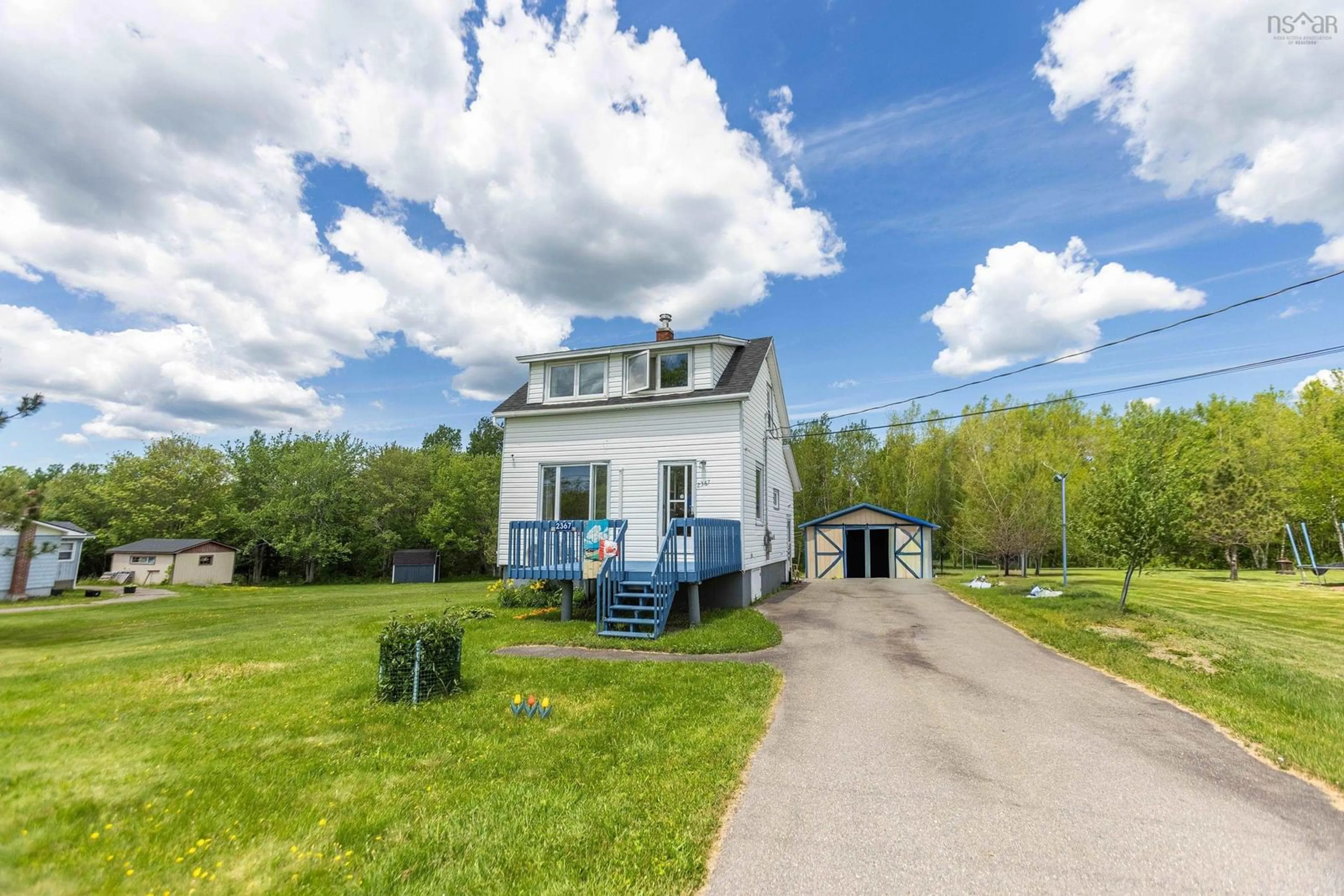 A pic from outside/outdoor area/front of a property/back of a property/a pic from drone, street for 2367 Athol Rd, Springhill Nova Scotia B0M 1X0