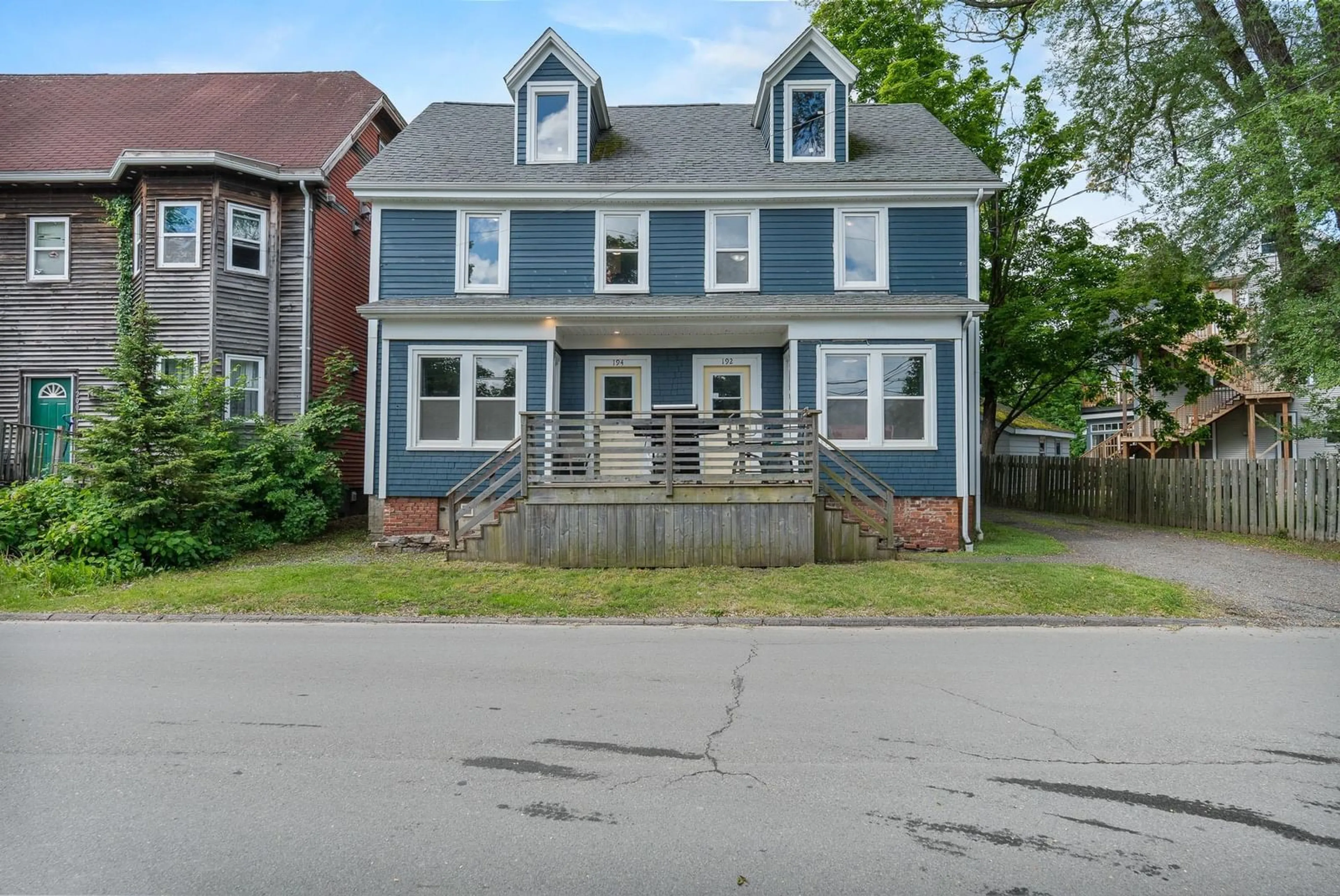 Unknown for 192/194 Albert St, Windsor Nova Scotia B0N 2T0