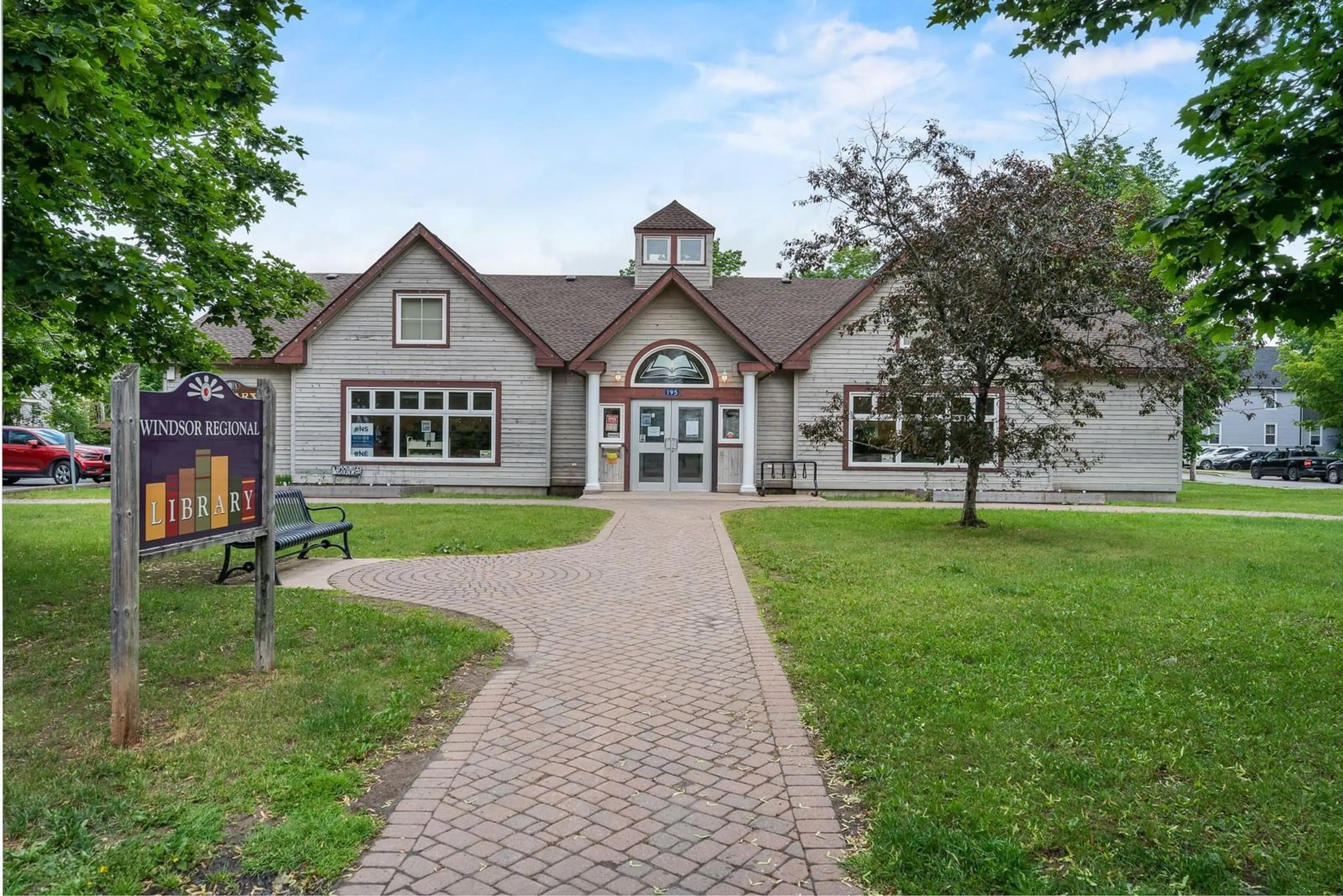 Indoor foyer for 192/194 Albert St, Windsor Nova Scotia B0N 2T0