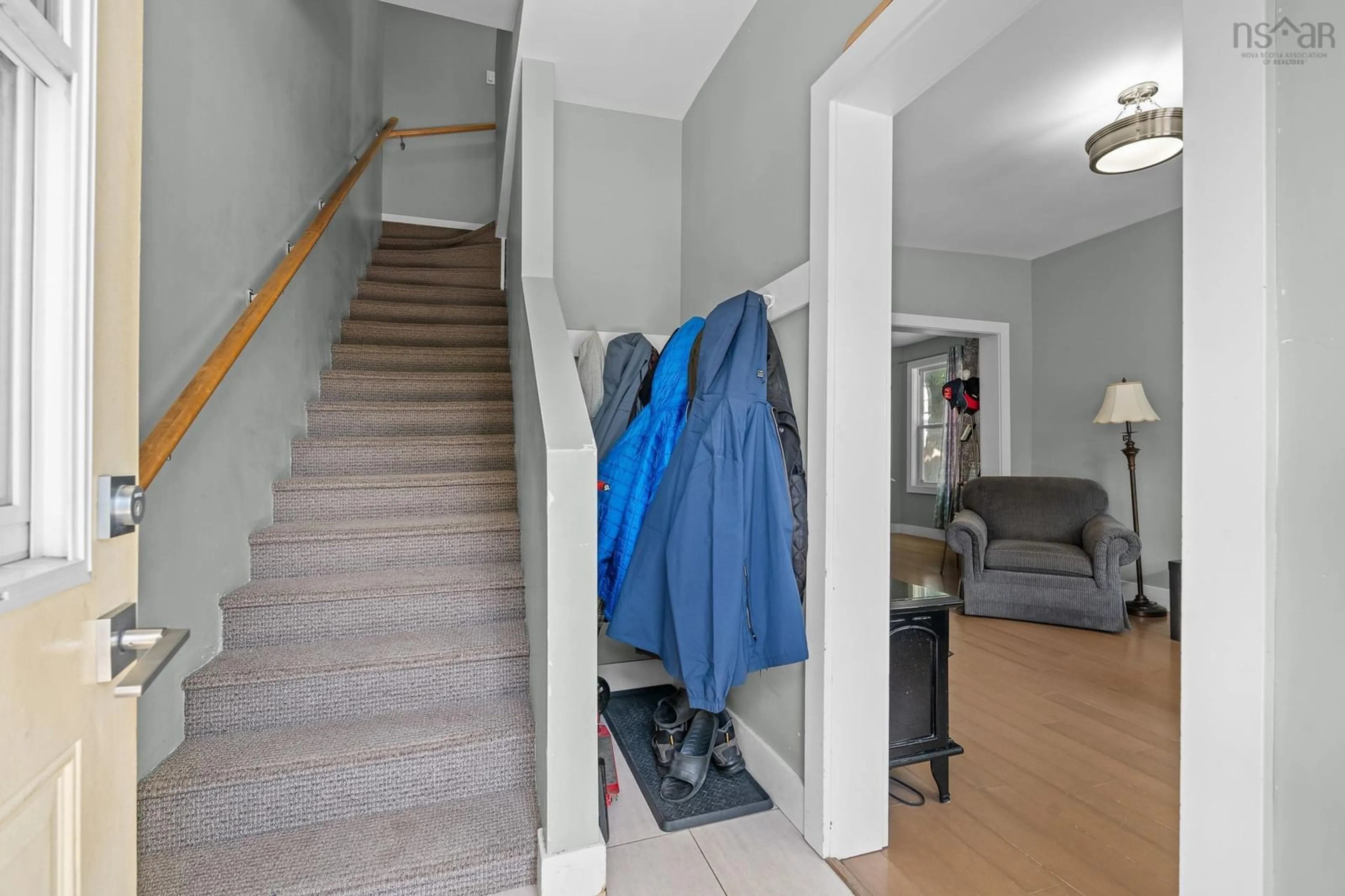 Unknown for 192/194 Albert St, Windsor Nova Scotia B0N 2T0