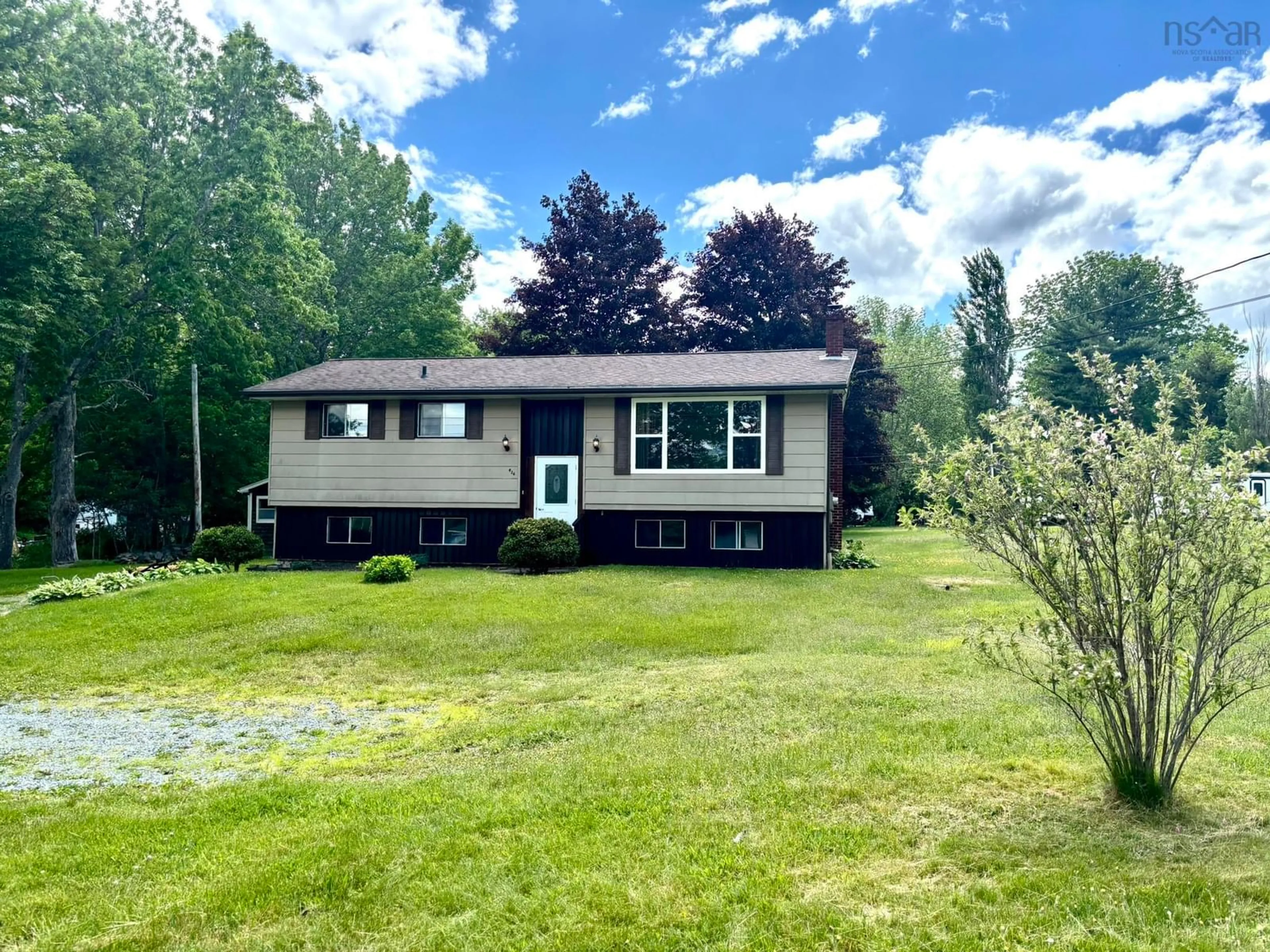 A pic from outside/outdoor area/front of a property/back of a property/a pic from drone, unknown for 436 West St, Milton Nova Scotia B0T 1P0