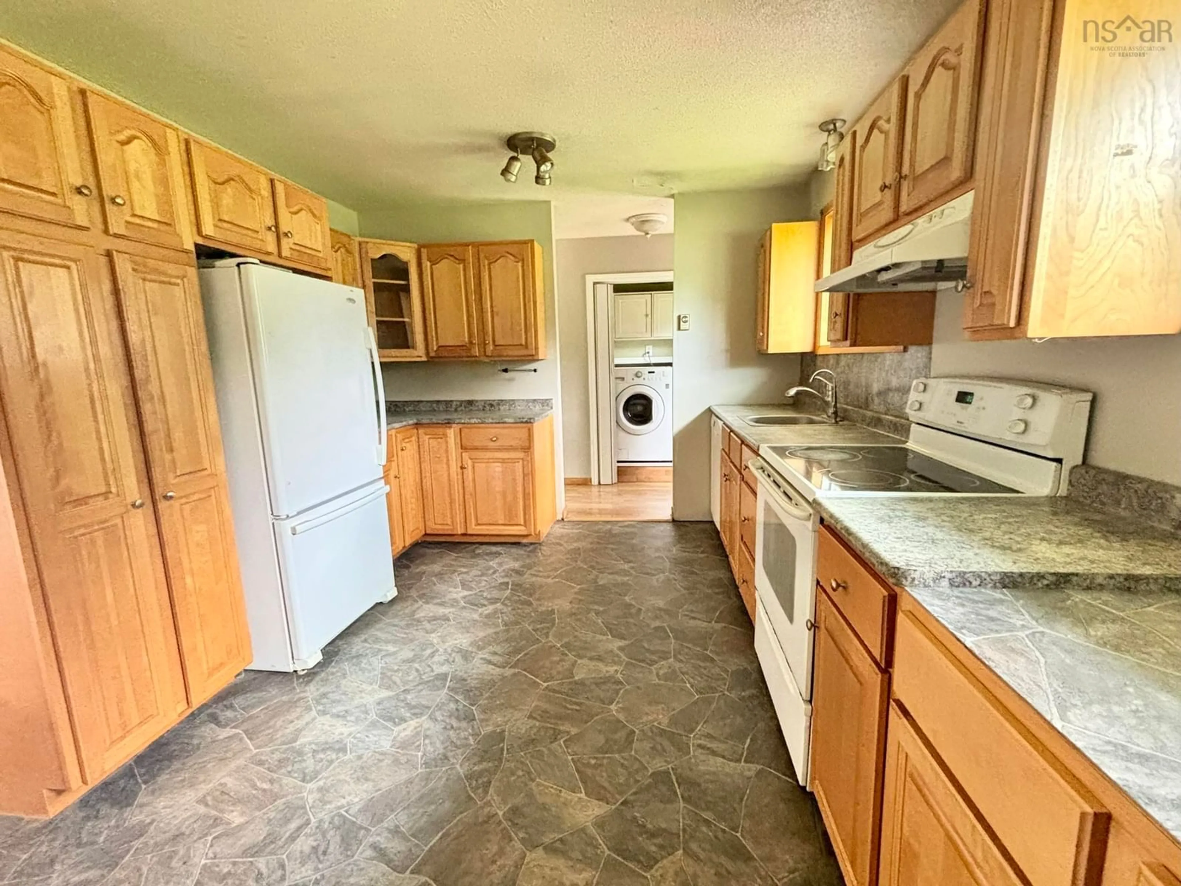 Standard kitchen, unknown for 436 West St, Milton Nova Scotia B0T 1P0