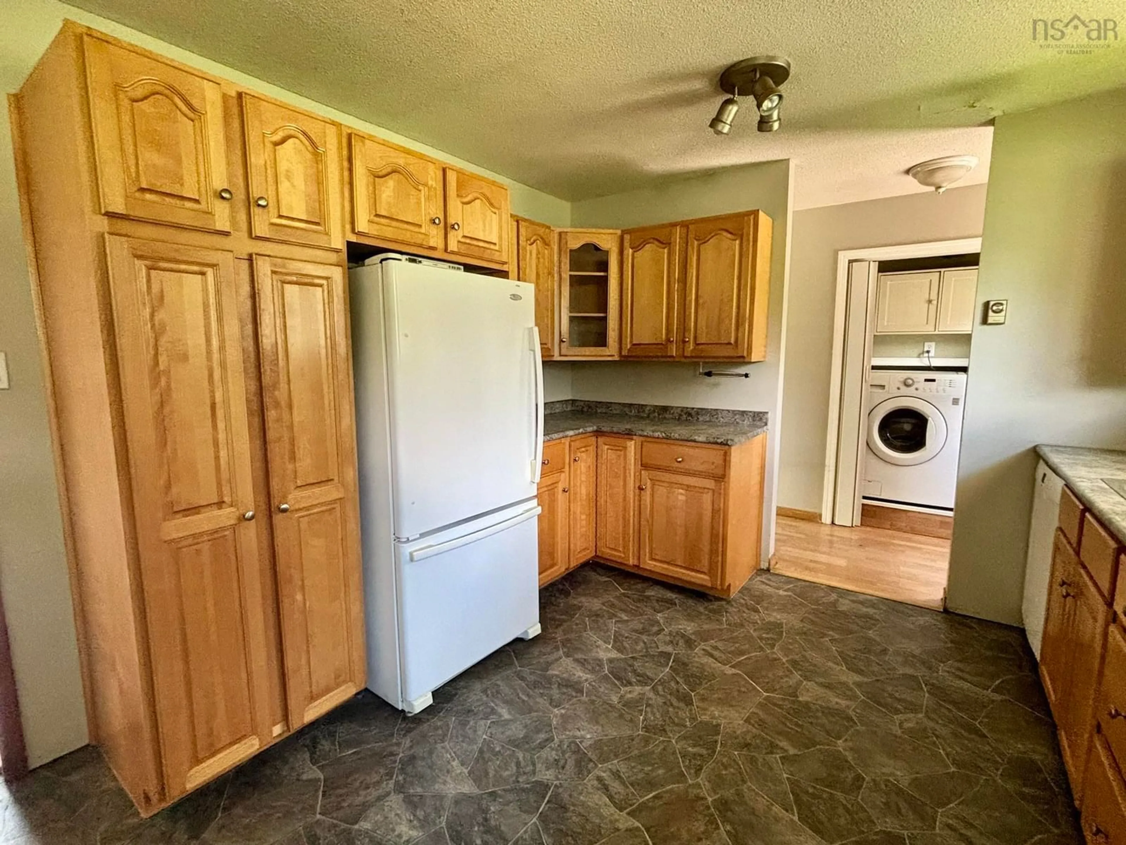 Standard kitchen, unknown for 436 West St, Milton Nova Scotia B0T 1P0