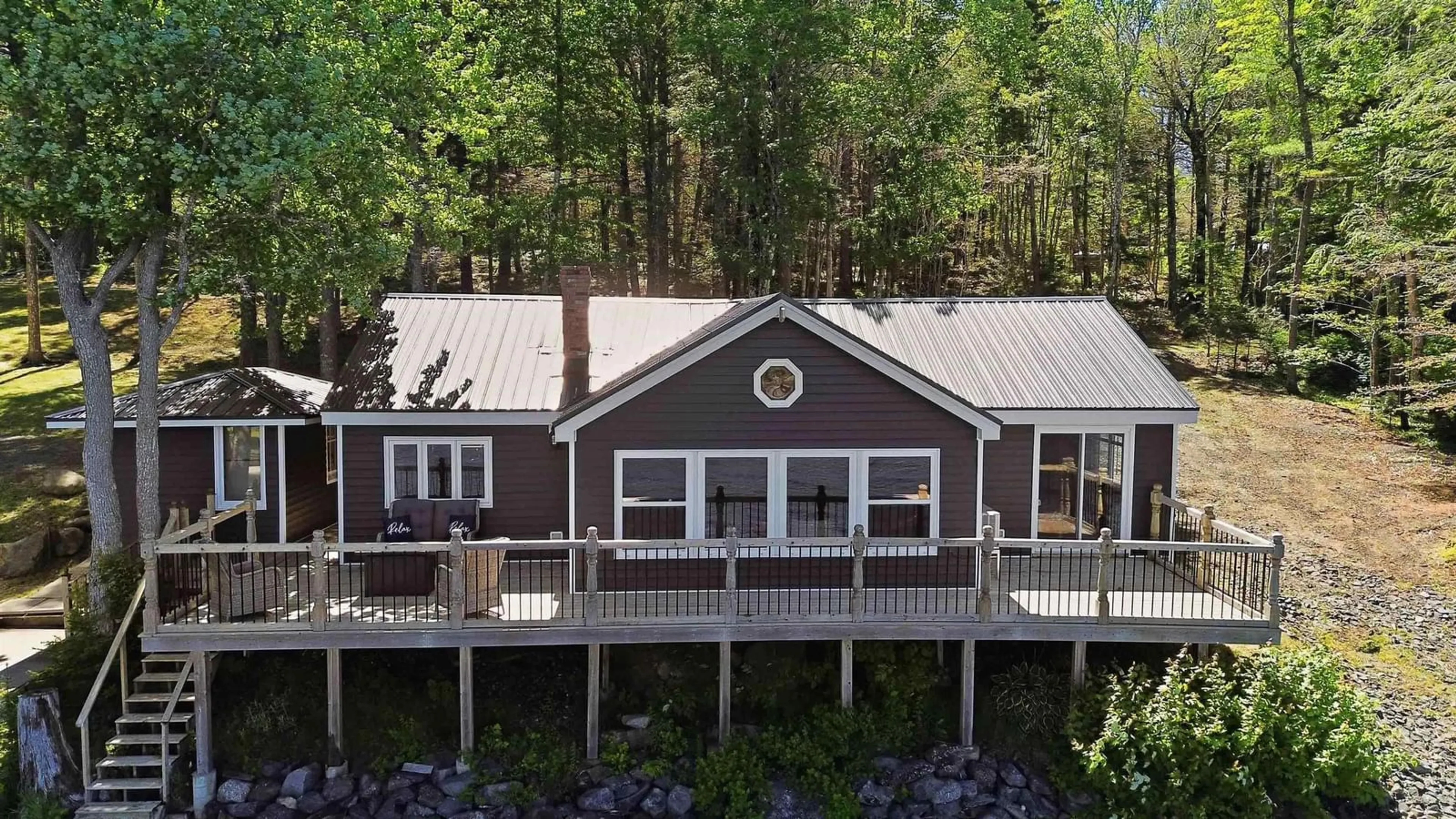 Home with vinyl exterior material, unknown for 31 Lake Shore Dr, North Range Nova Scotia B0W 1H0