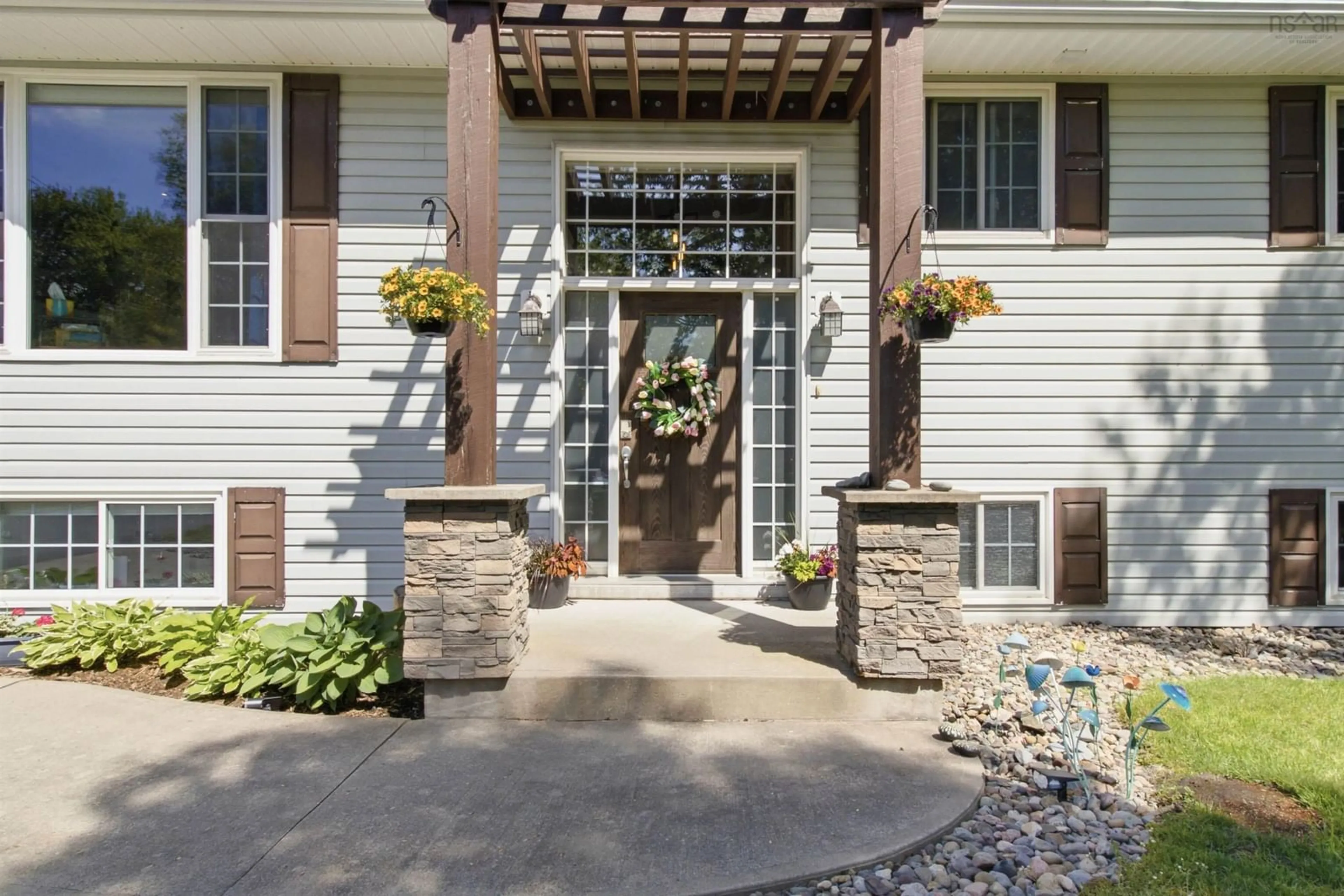 Indoor entryway for 234 Ponderosa Dr, Lake Echo Nova Scotia B3E 1E1