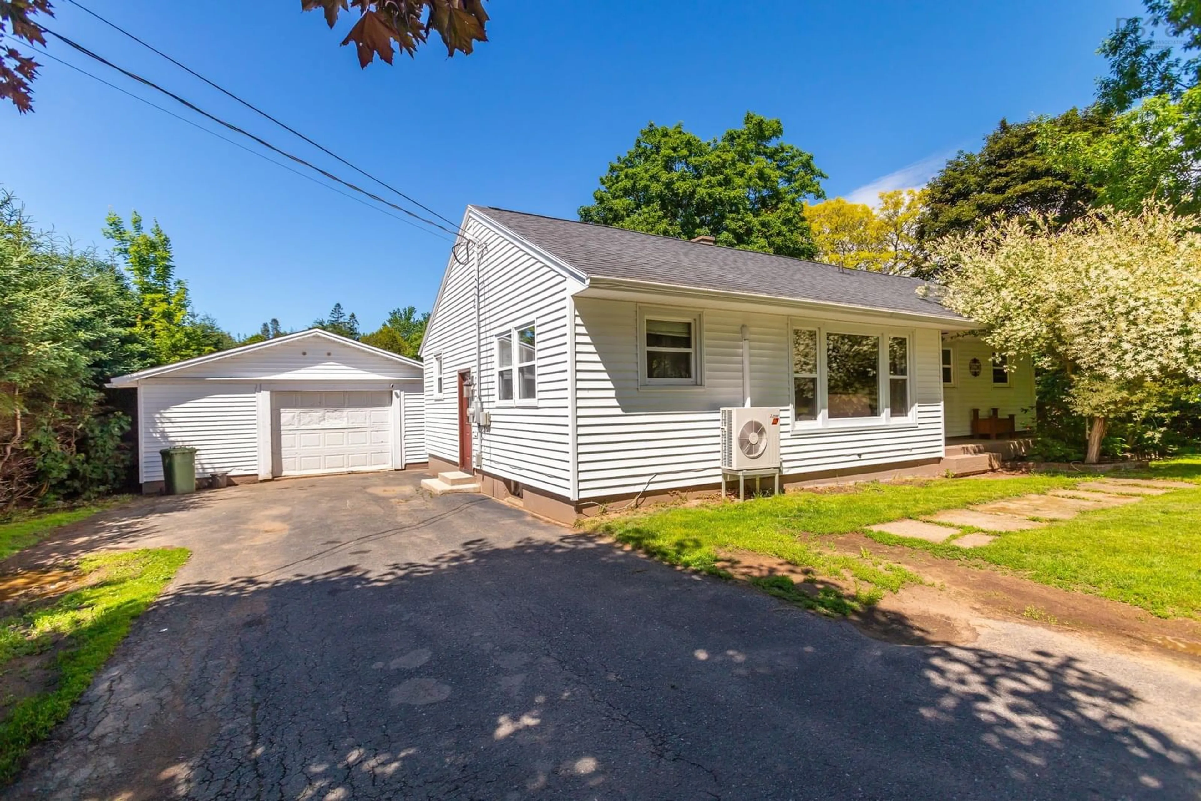 A pic from outside/outdoor area/front of a property/back of a property/a pic from drone, street for 93 School St, Middleton Nova Scotia B0S 1P0