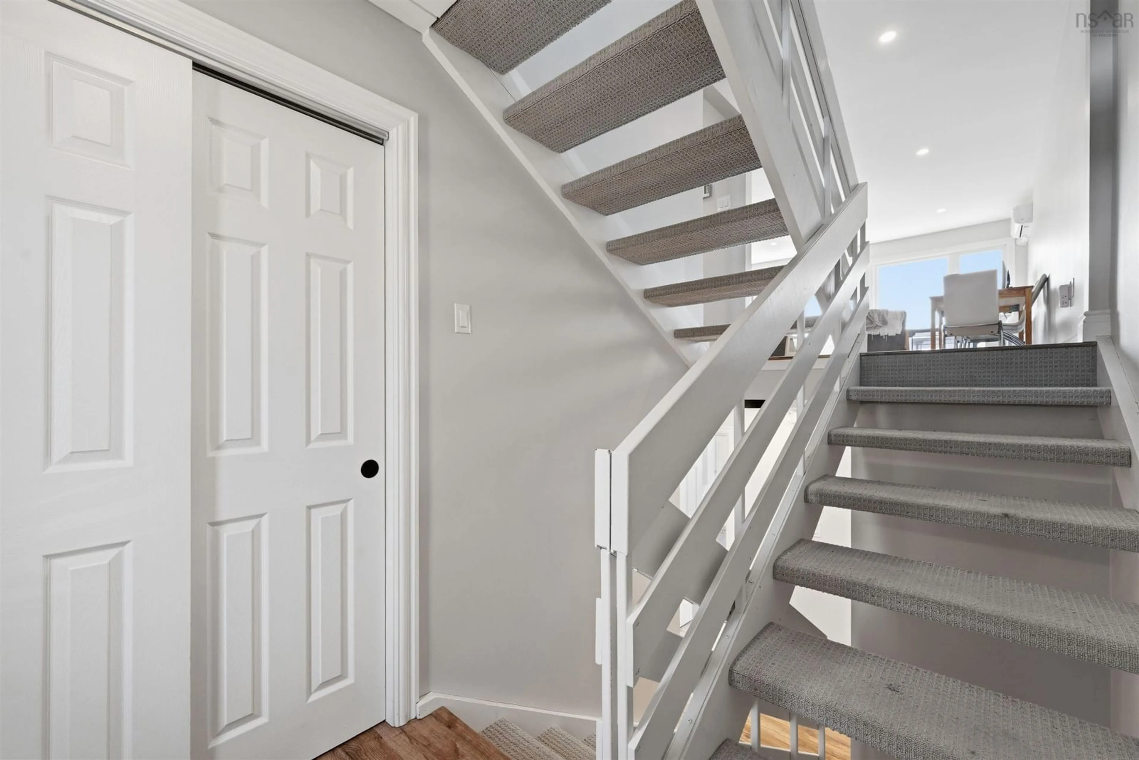 Stairs for 475 Shore Dr, Bedford Nova Scotia B4A 2E9