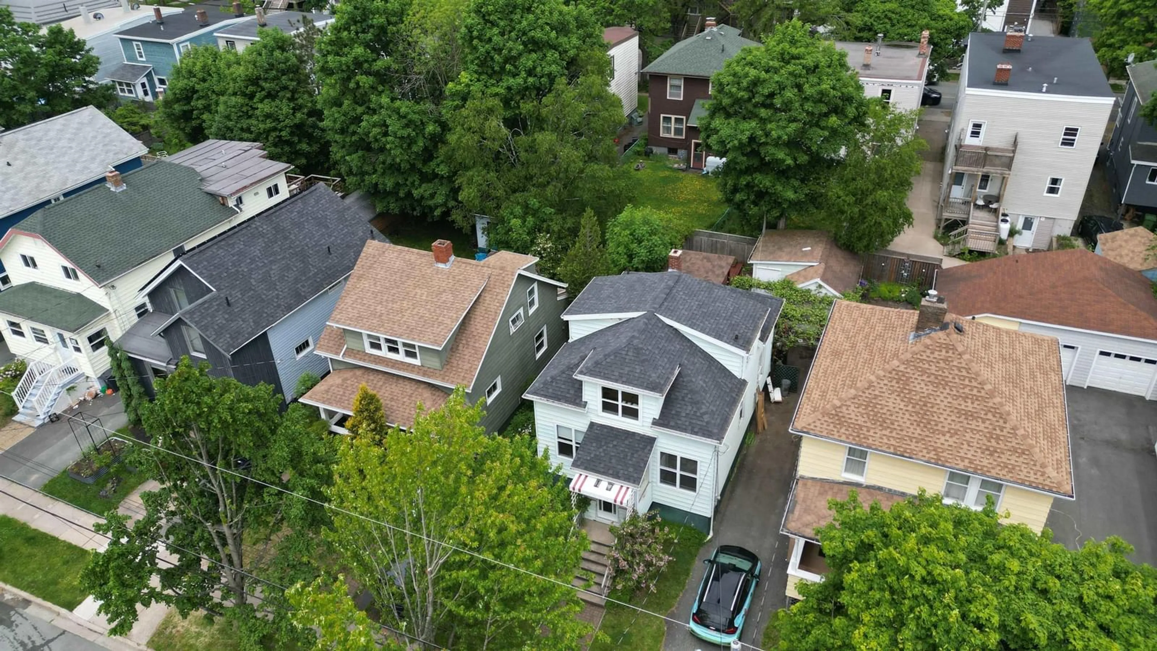 A pic from outside/outdoor area/front of a property/back of a property/a pic from drone, city buildings view from balcony for 6285 Willow St, Halifax Nova Scotia B3L 1P1