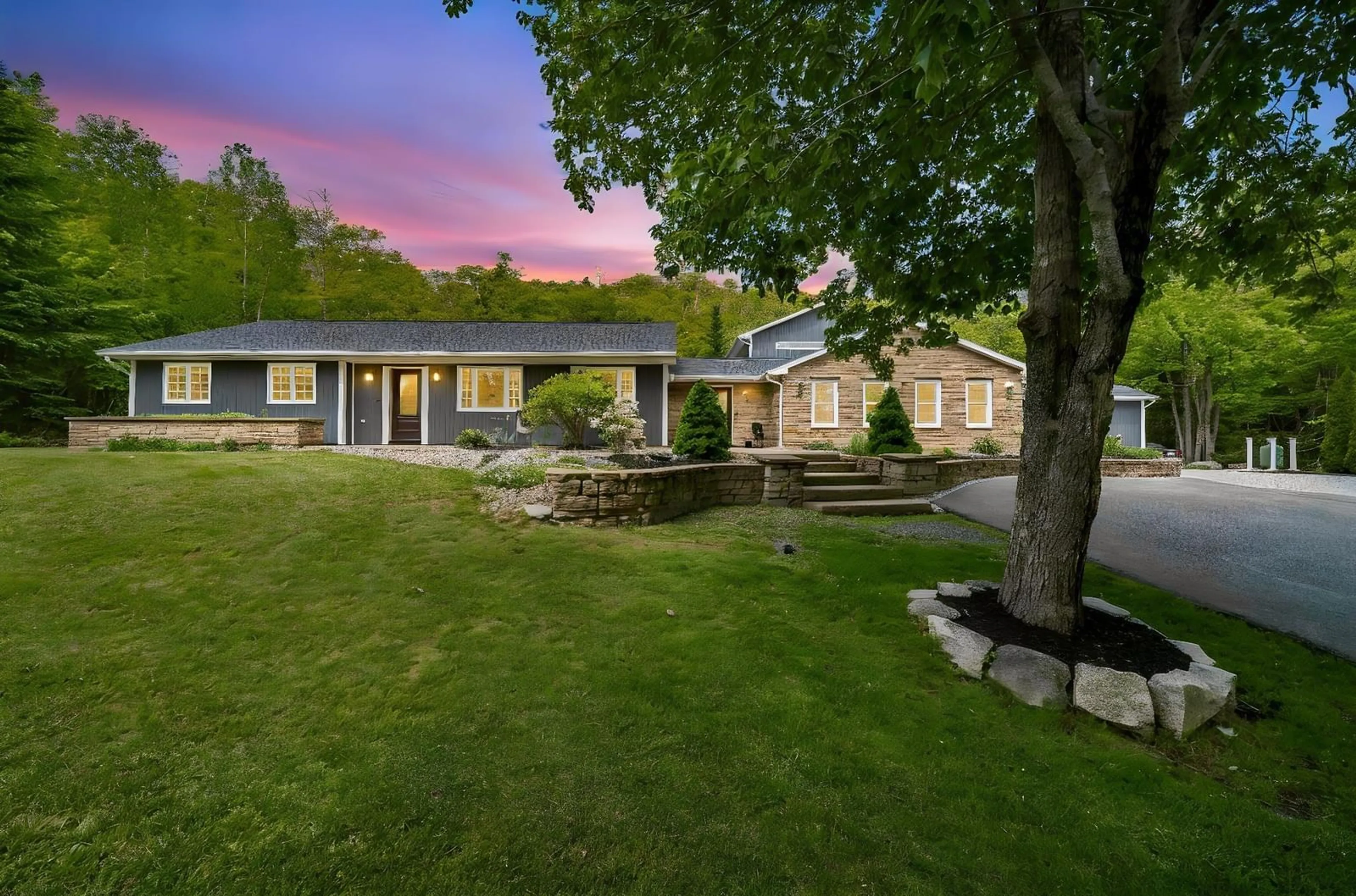A pic from outside/outdoor area/front of a property/back of a property/a pic from drone, unknown for 5 Confederation Ave, Fall River Nova Scotia B2T 1N1