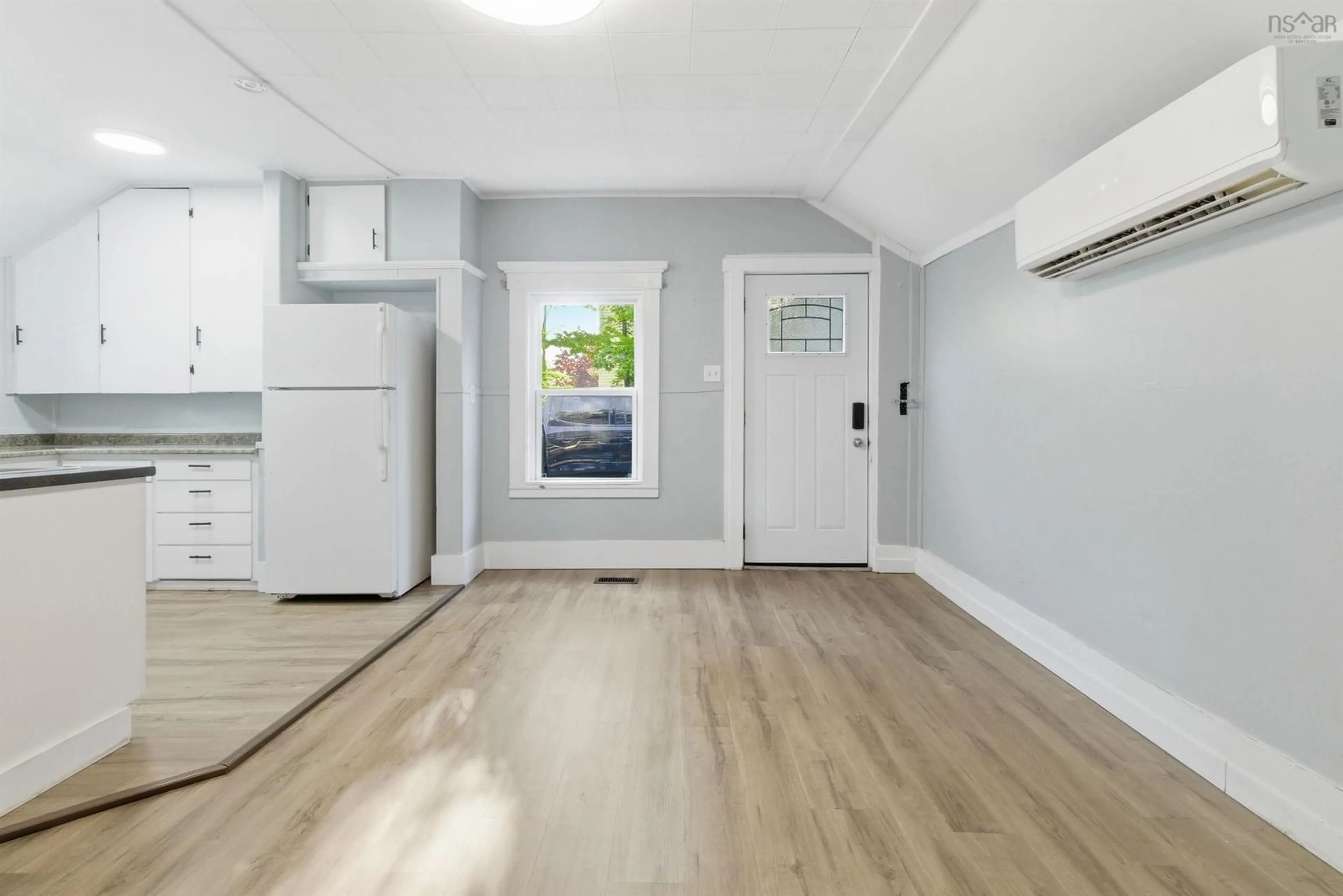 A pic of a room for 59 Pleasant St, Truro Nova Scotia B2N 3R8