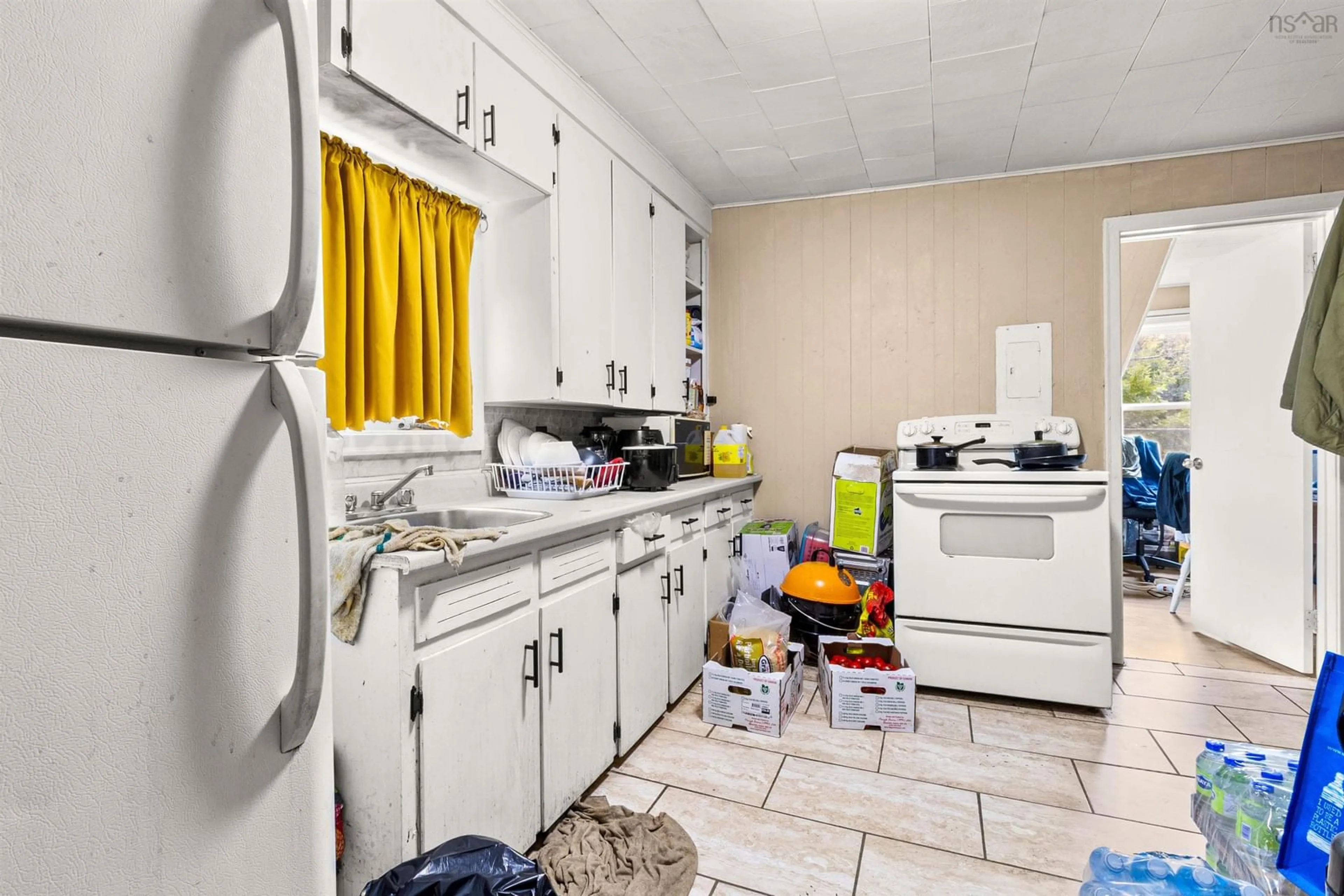 Standard kitchen, unknown for 87 Park St, Truro Nova Scotia B2N 3J5