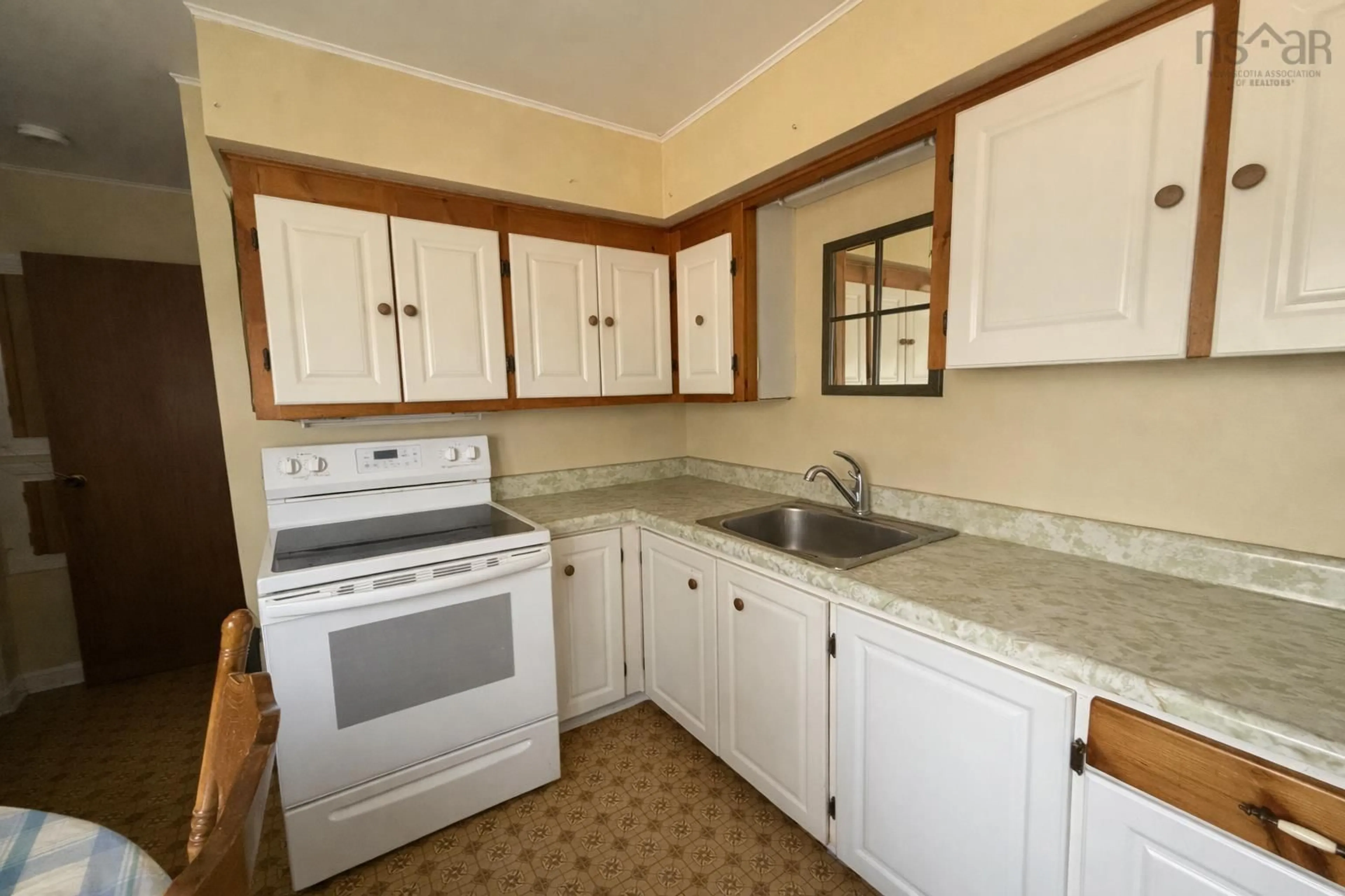 Standard kitchen, unknown for 98 Victoria St, Amherst Nova Scotia B4H 1C8