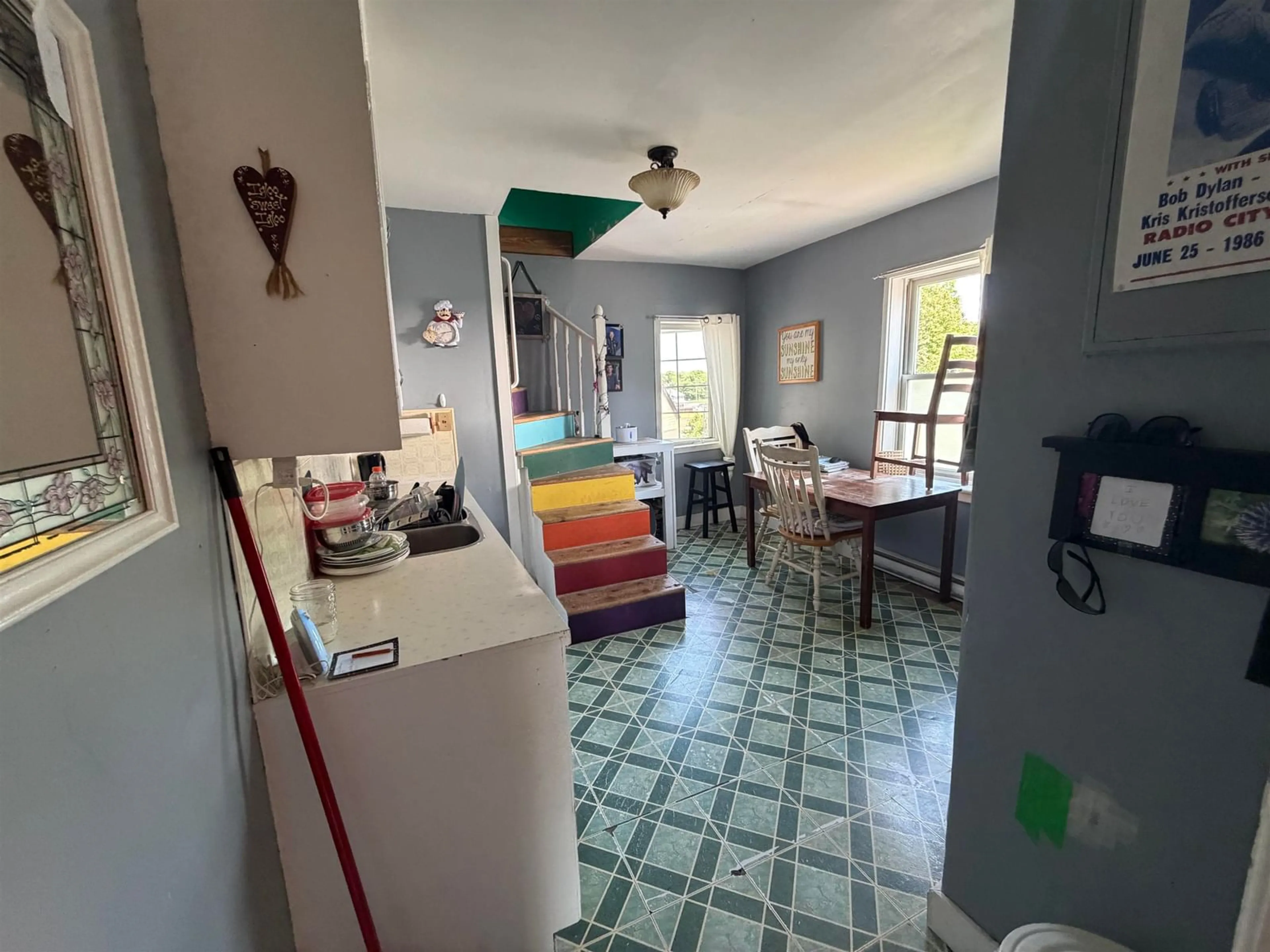 A pic of a room for 8 East Pleasant St, Amherst Nova Scotia B4H 1M4