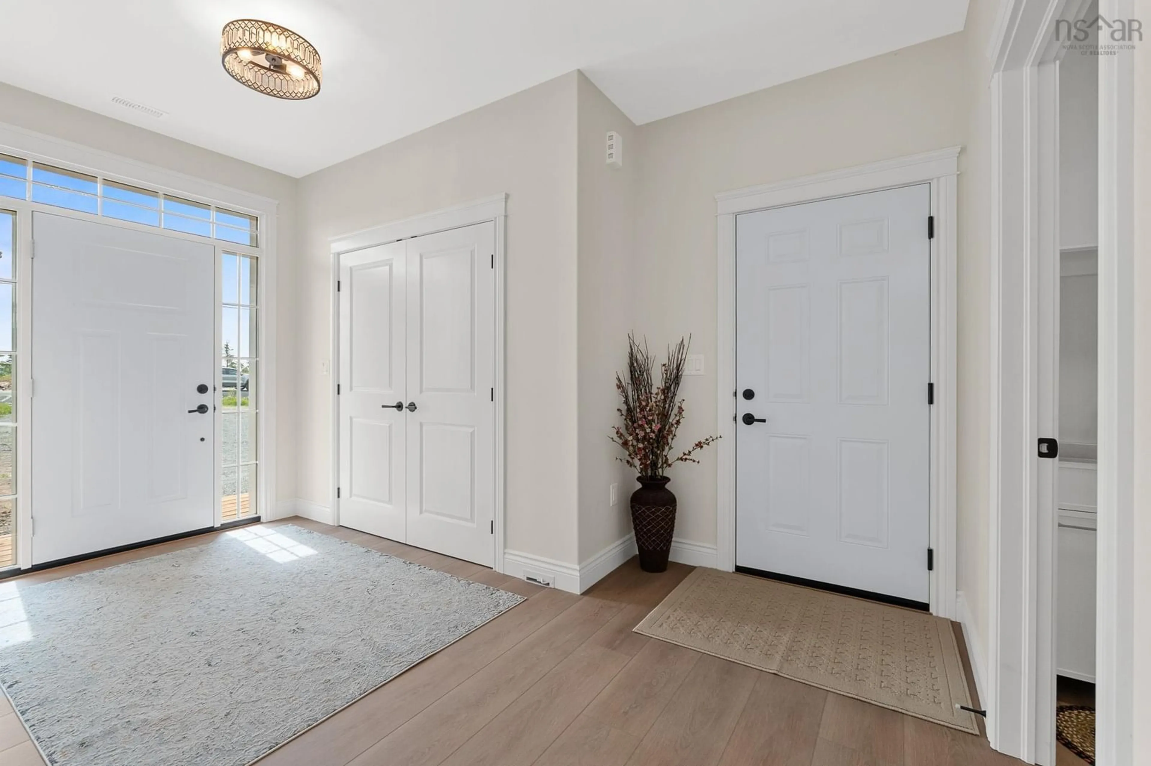 Indoor entryway for 1097 Fleetwood Dr, Fall River Nova Scotia B2T 0V6