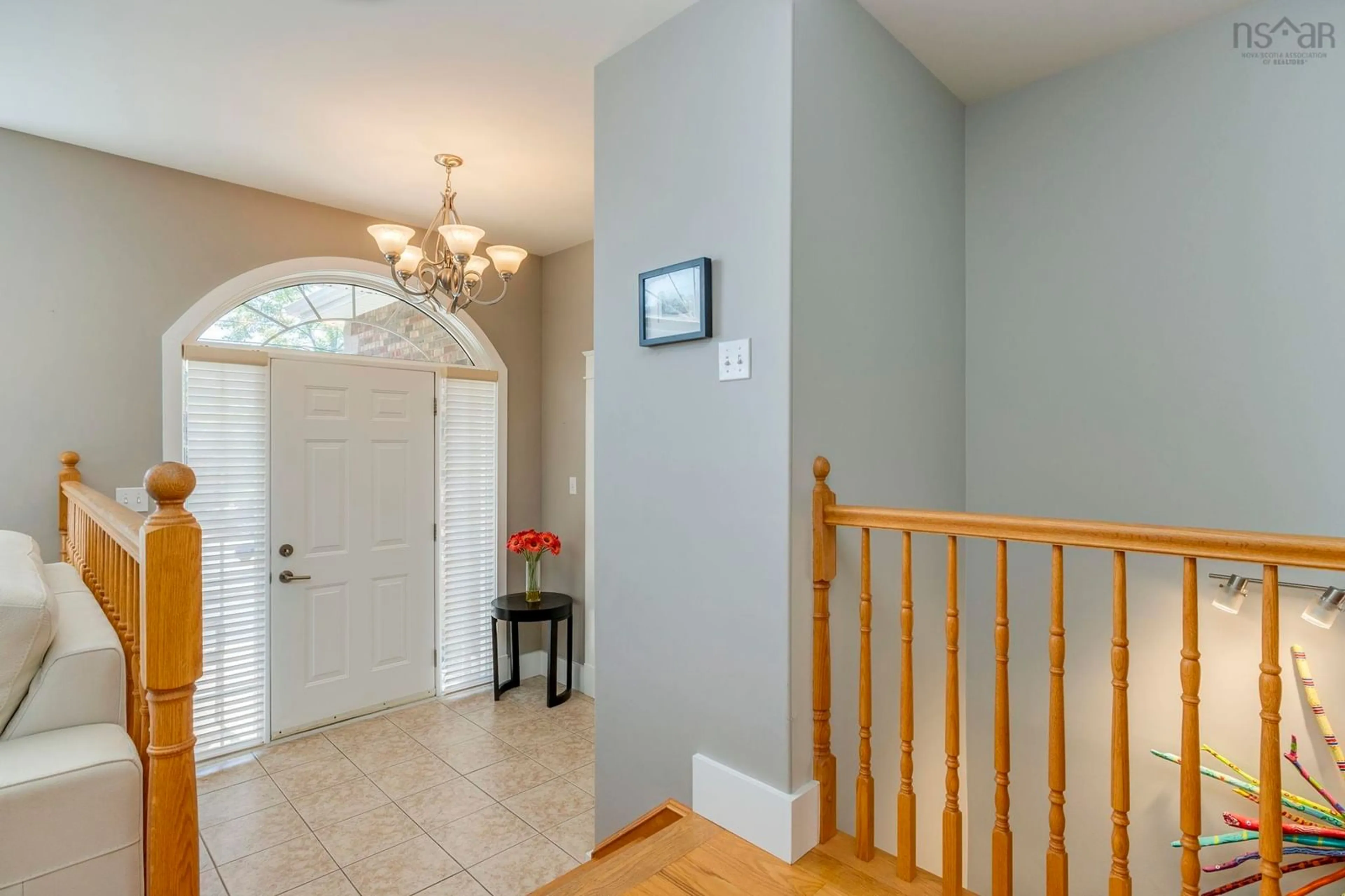 Indoor entryway for 266 Summer Field Way, Dartmouth Nova Scotia B2W 6M7
