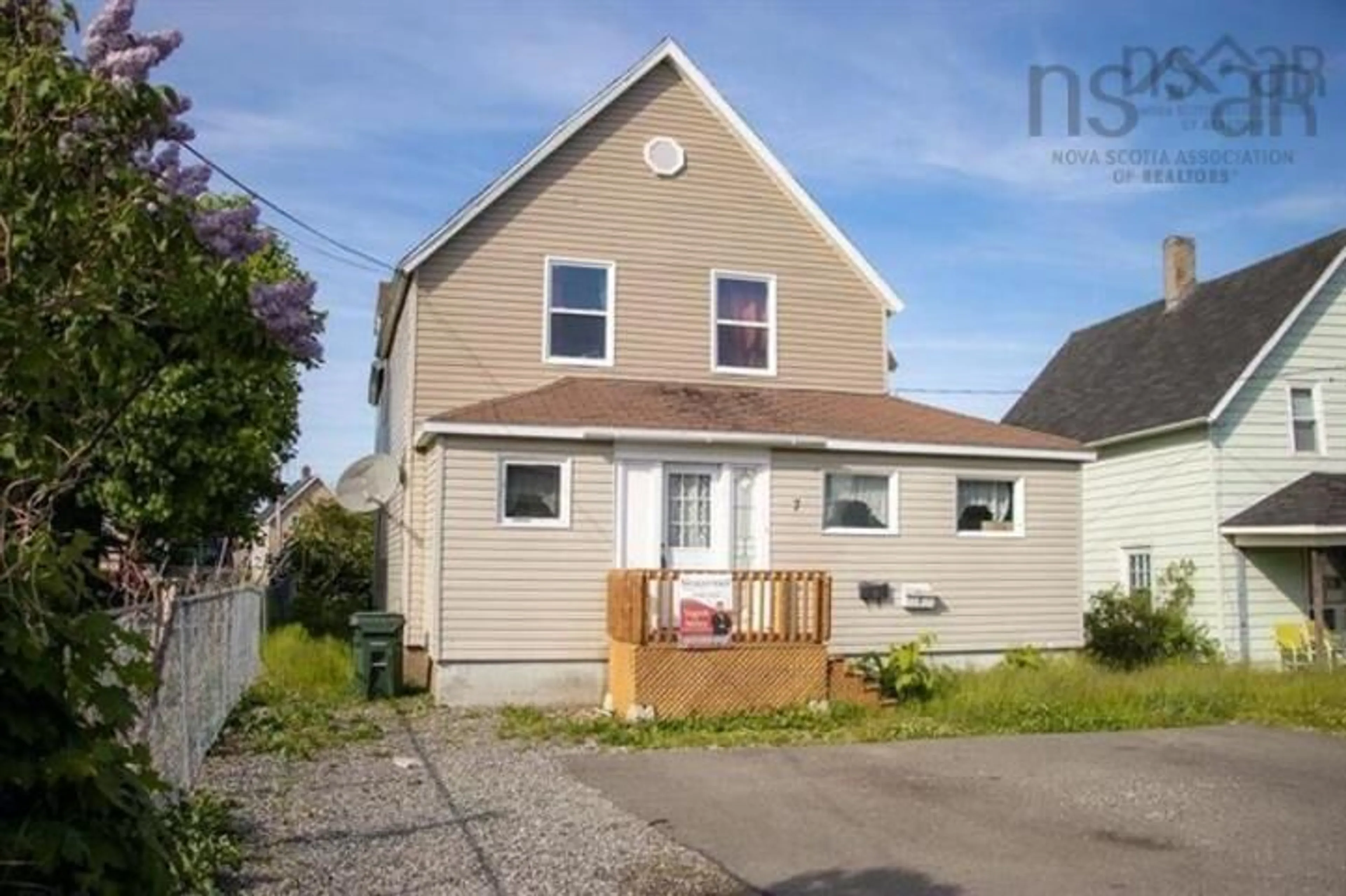 Home with vinyl exterior material, street for 7 May St, Glace Bay Nova Scotia B1A 3G8
