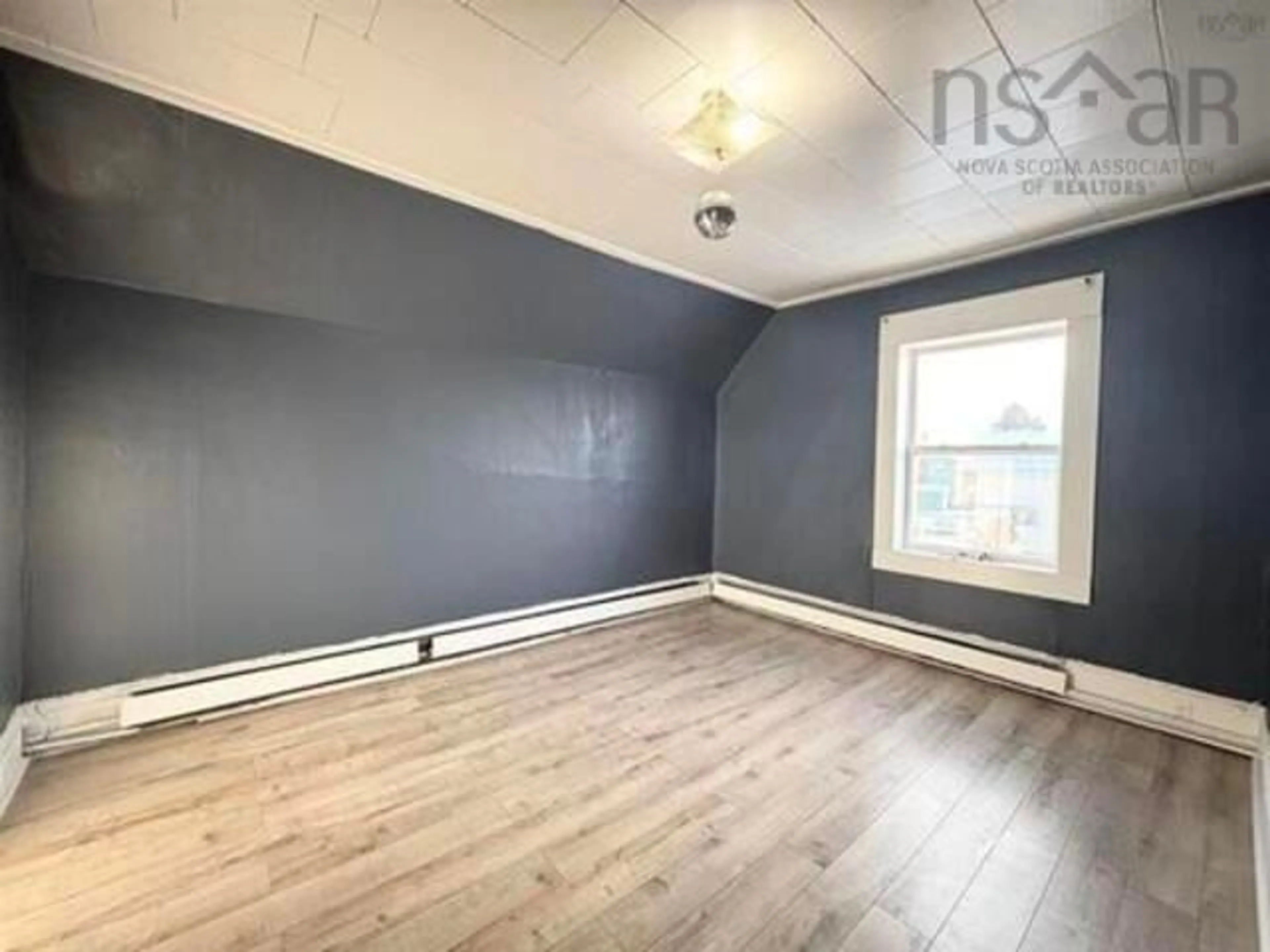 A pic of a room for 7 May St, Glace Bay Nova Scotia B1A 3G8