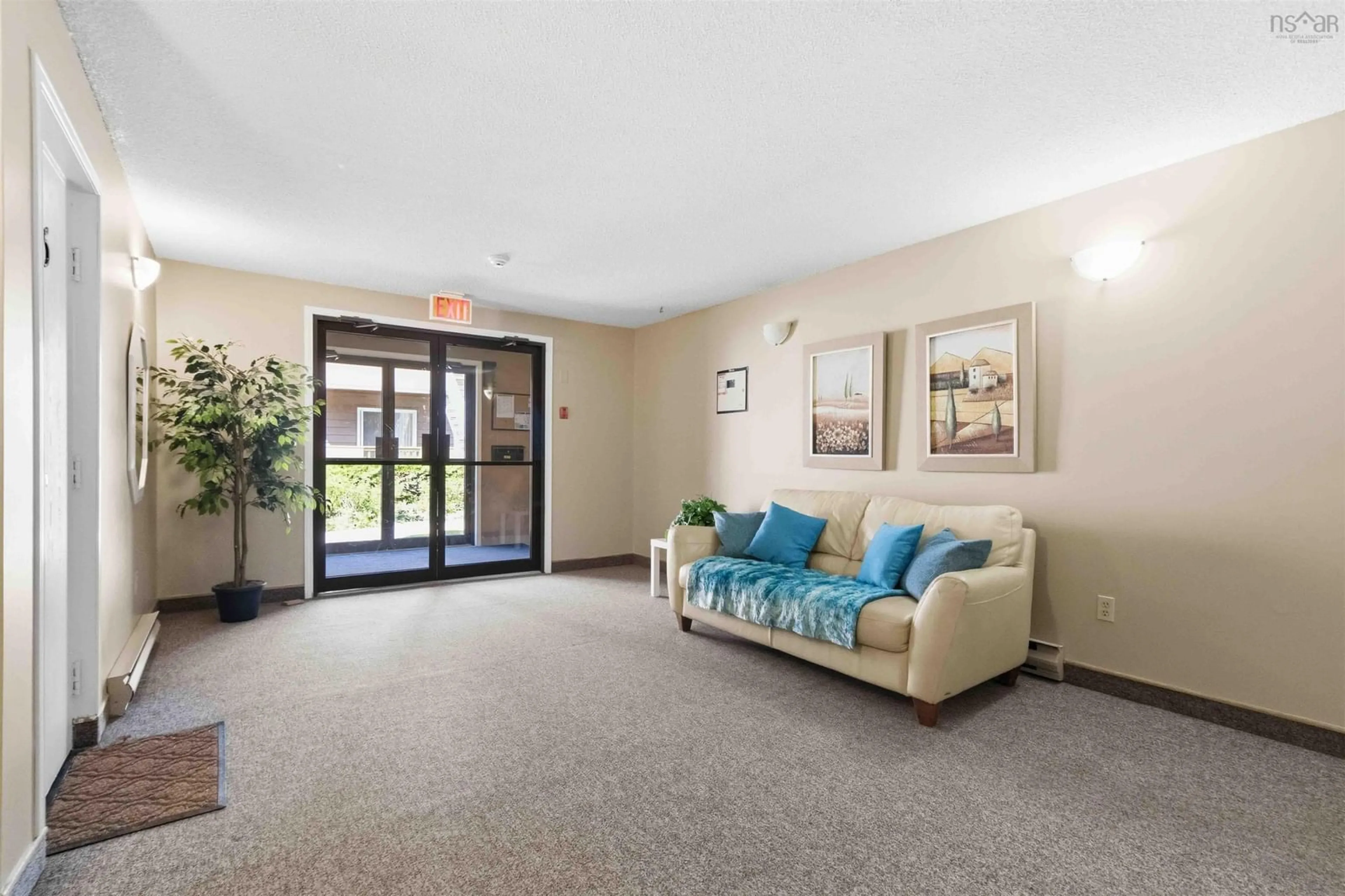 Indoor foyer for 3 Rose Way #Unit 14, Dartmouth Nova Scotia B2Y 4L9