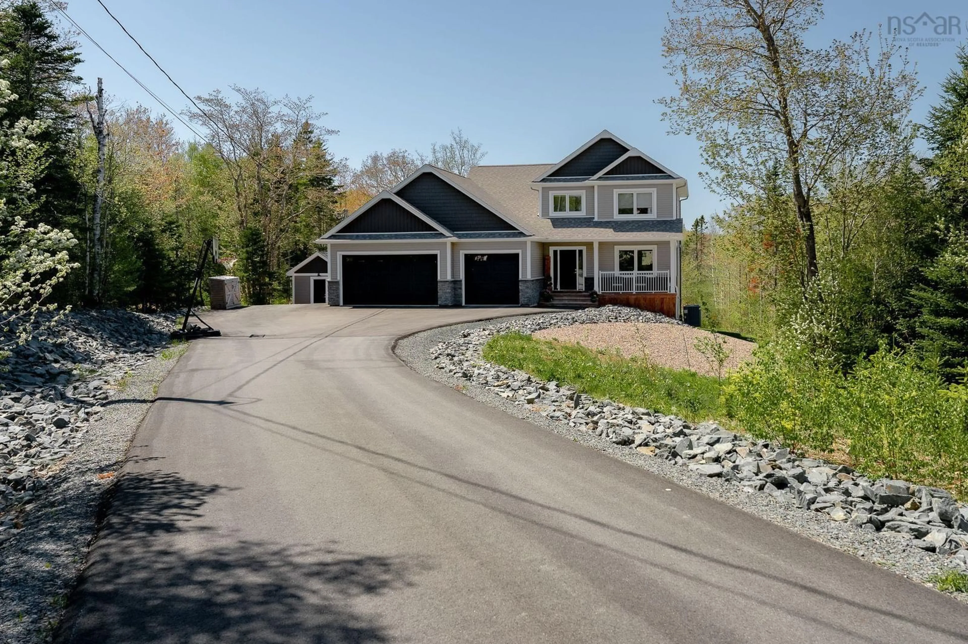 Home with vinyl exterior material, street for 1290 Mccabe Lake Dr, Middle Sackville Nova Scotia B4E 0P6