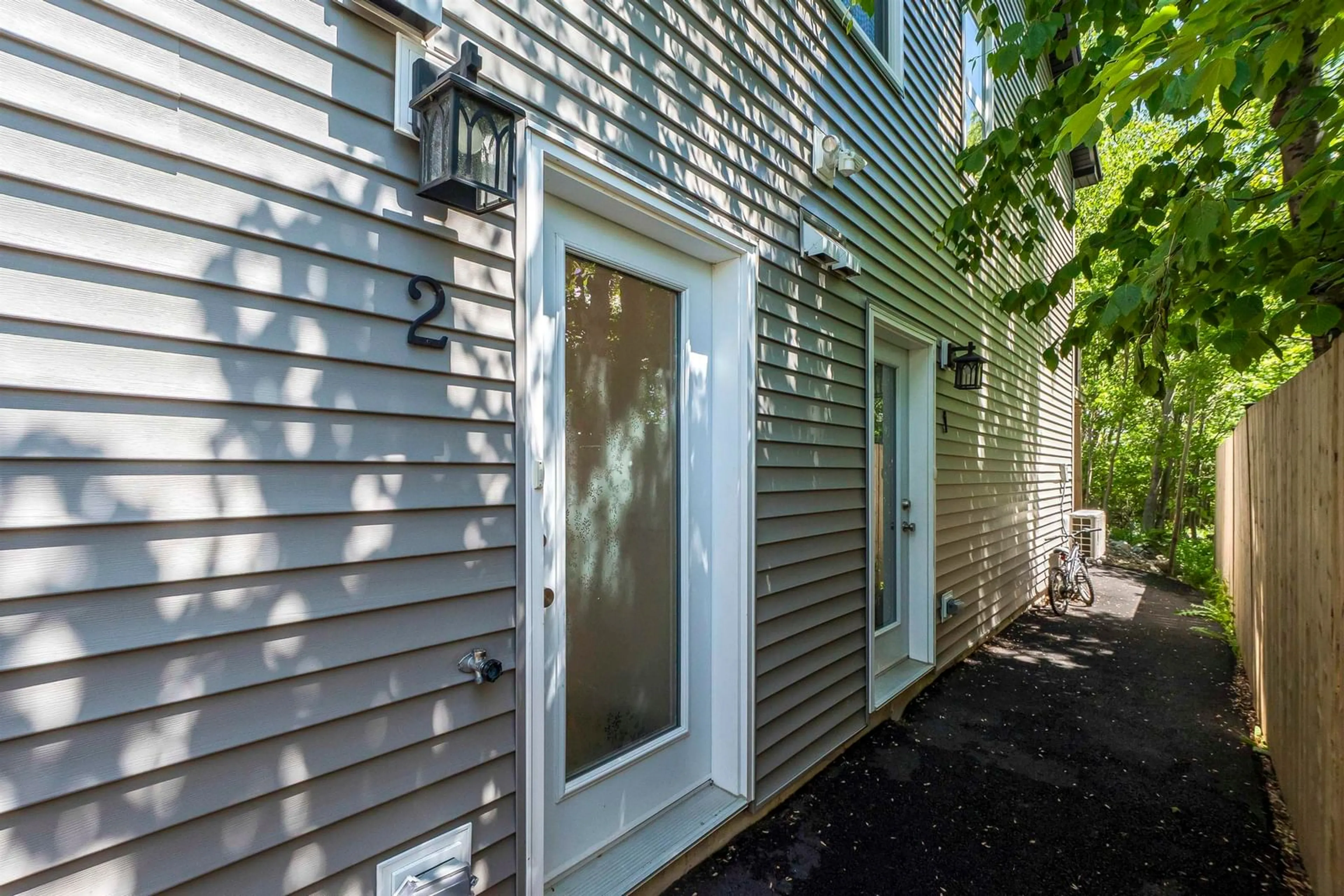 Unknown for 33 Mcintosh St #A, Halifax Nova Scotia B3R 1G9