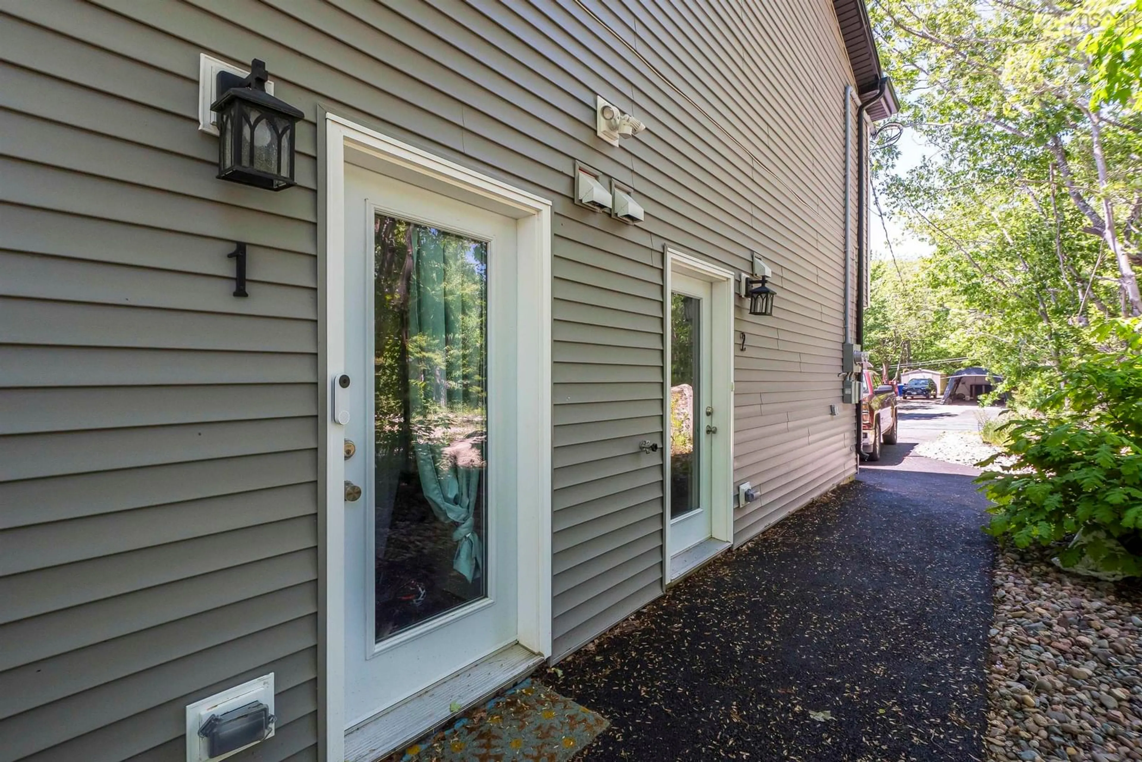 Unknown for 33 Mcintosh St #B, Halifax Nova Scotia B3R 1G9
