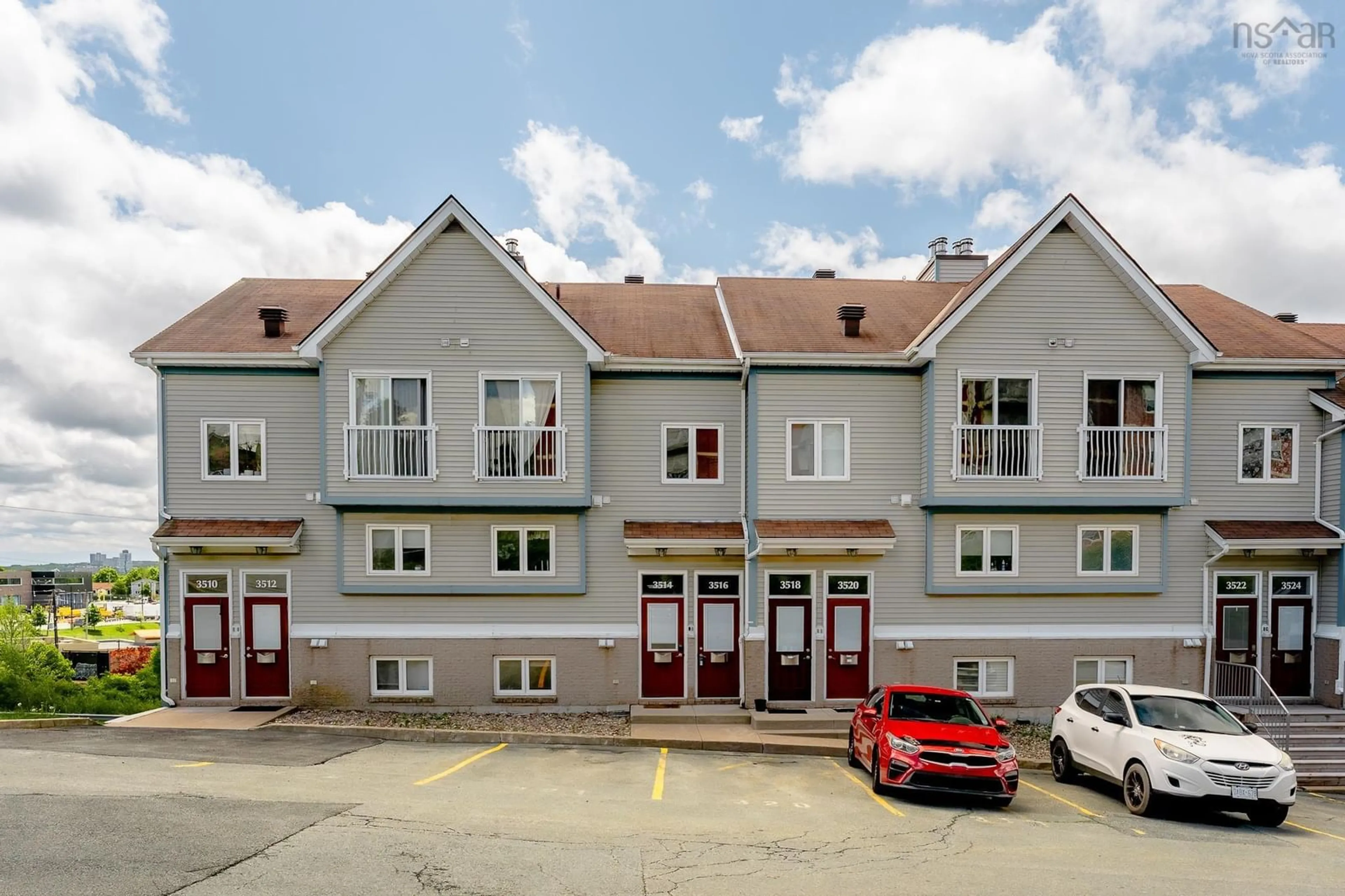 A pic from outside/outdoor area/front of a property/back of a property/a pic from drone, street for 3516 John Parr Dr, Halifax Nova Scotia B3K 5V2