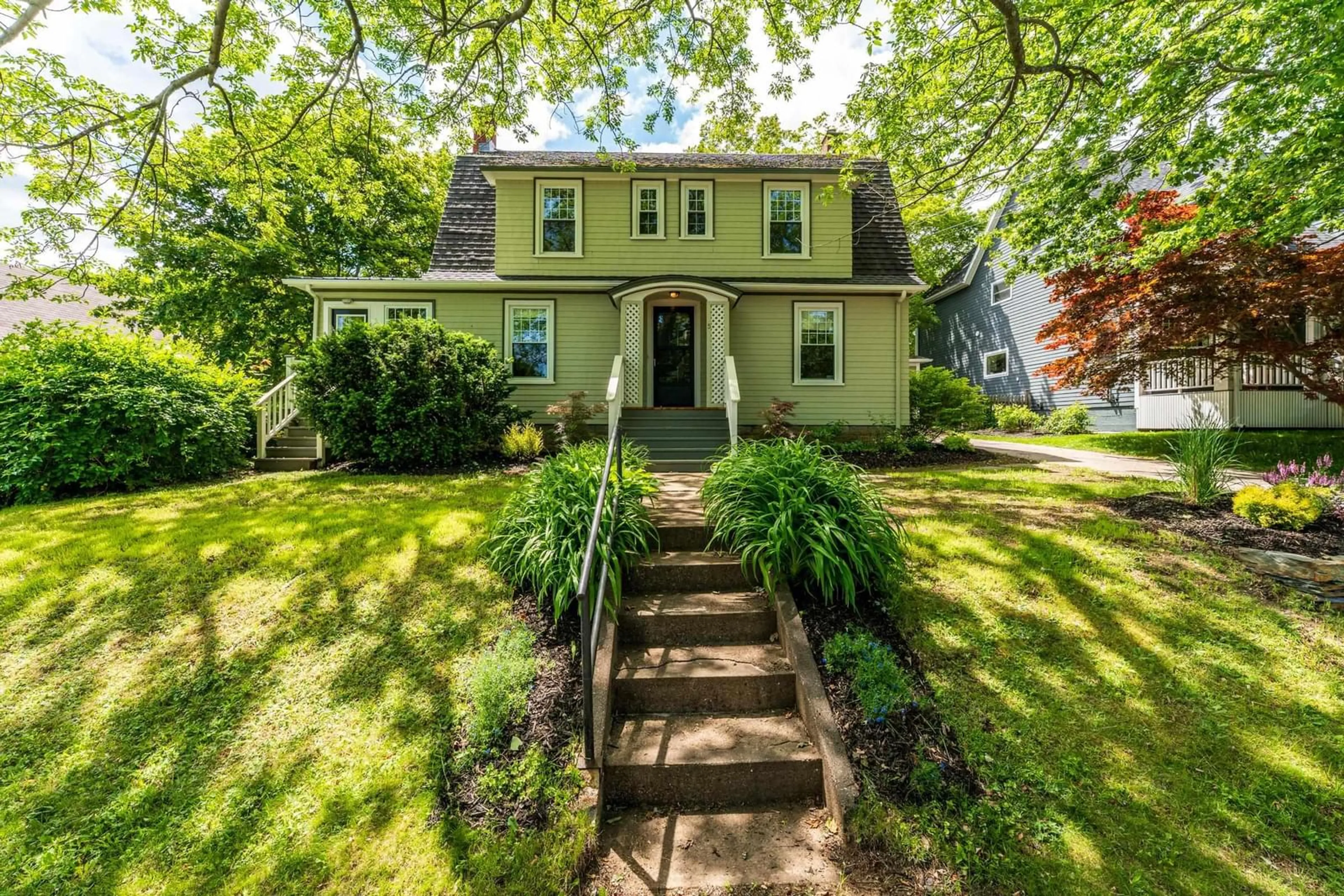 Unknown for 5 Warwick Street, Digby Nova Scotia B0V 1A0
