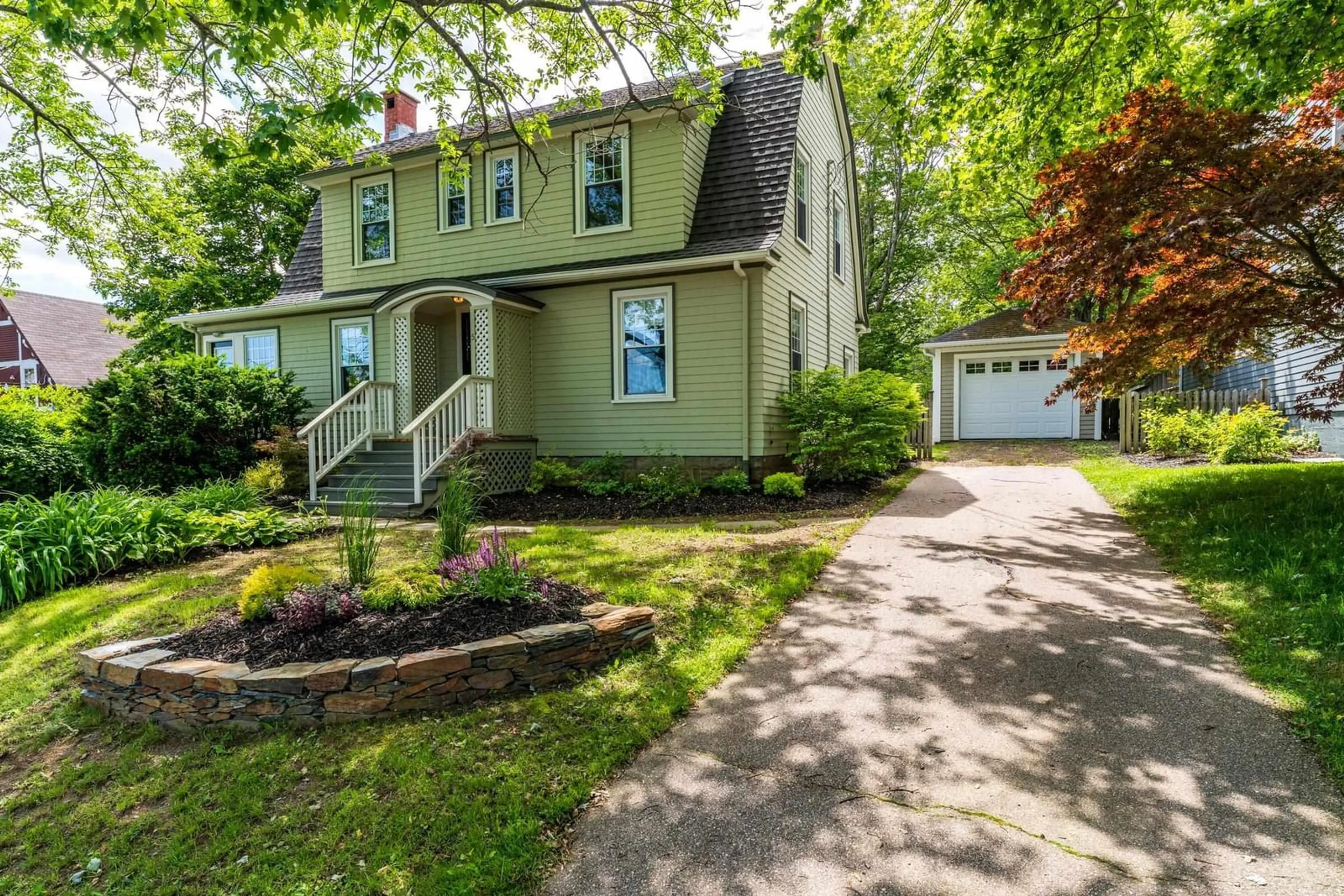 Home with vinyl exterior material, street for 5 Warwick Street, Digby Nova Scotia B0V 1A0
