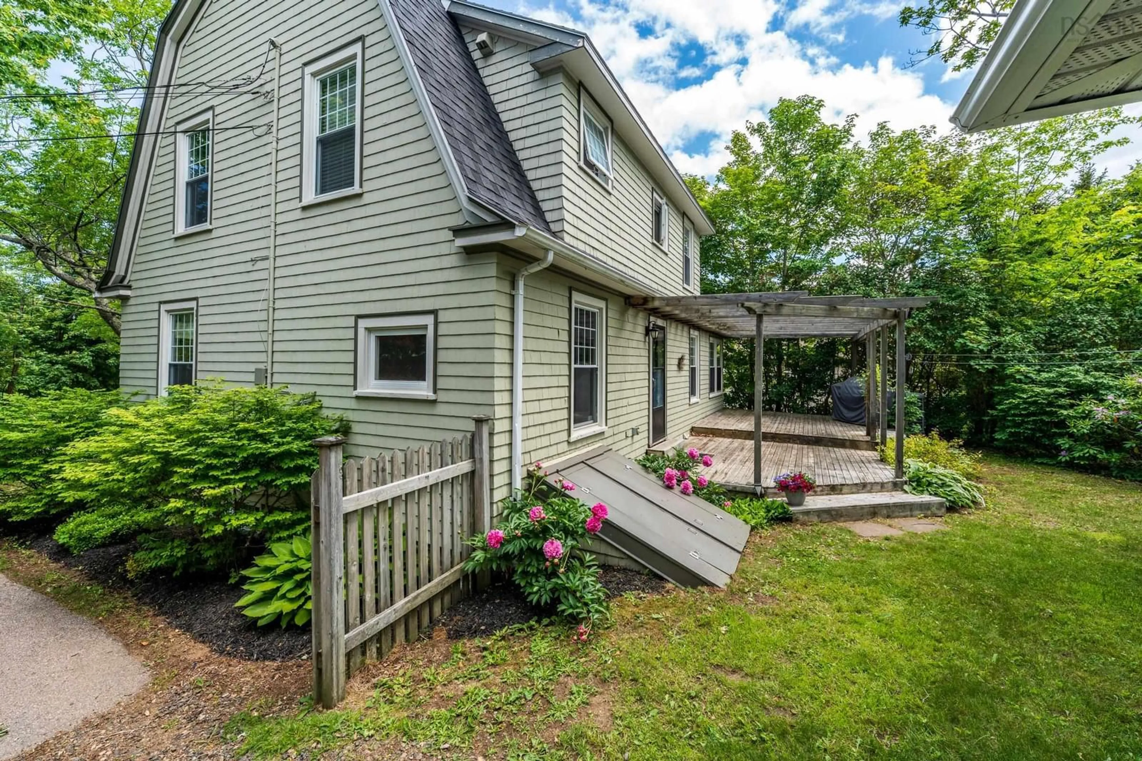 Patio, street for 5 Warwick Street, Digby Nova Scotia B0V 1A0