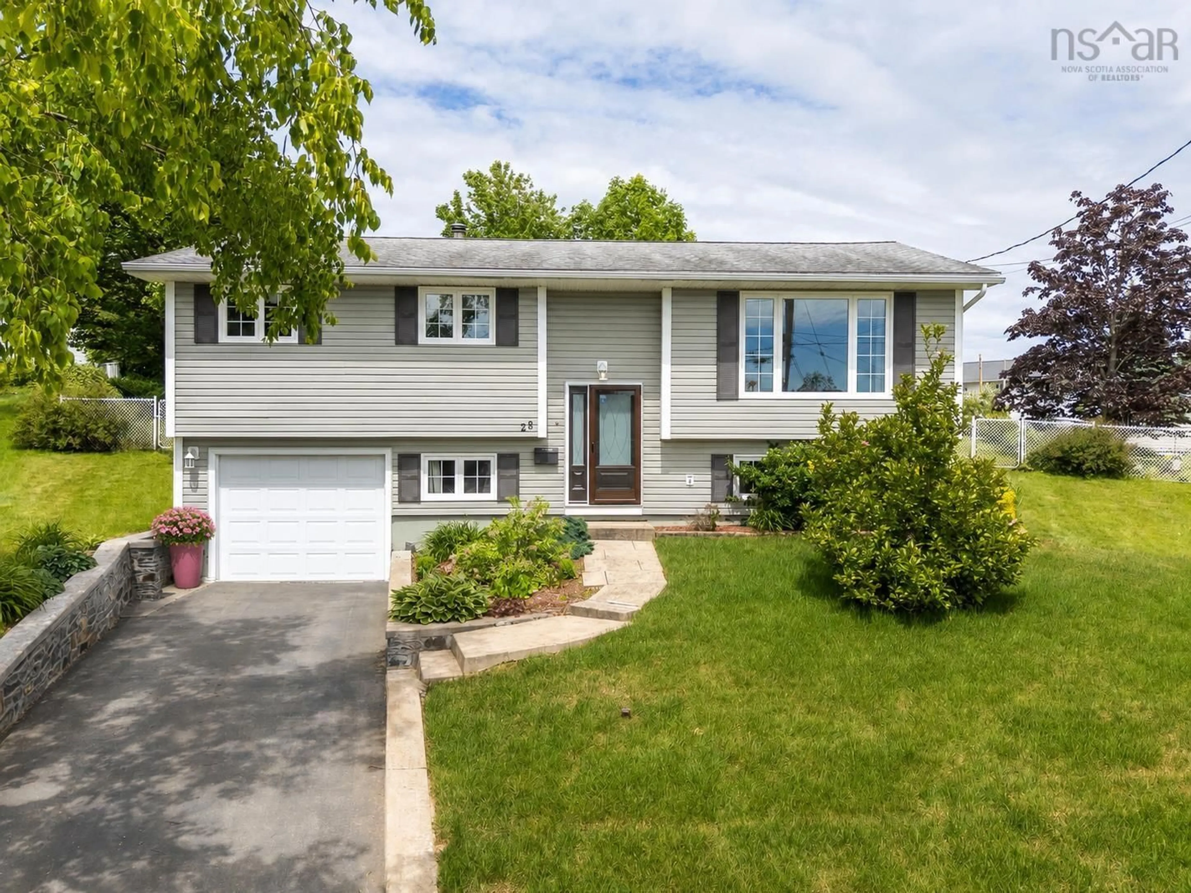 Home with vinyl exterior material, street for 28 Eastwood Crt, Forest Hills Nova Scotia B2W 4J2